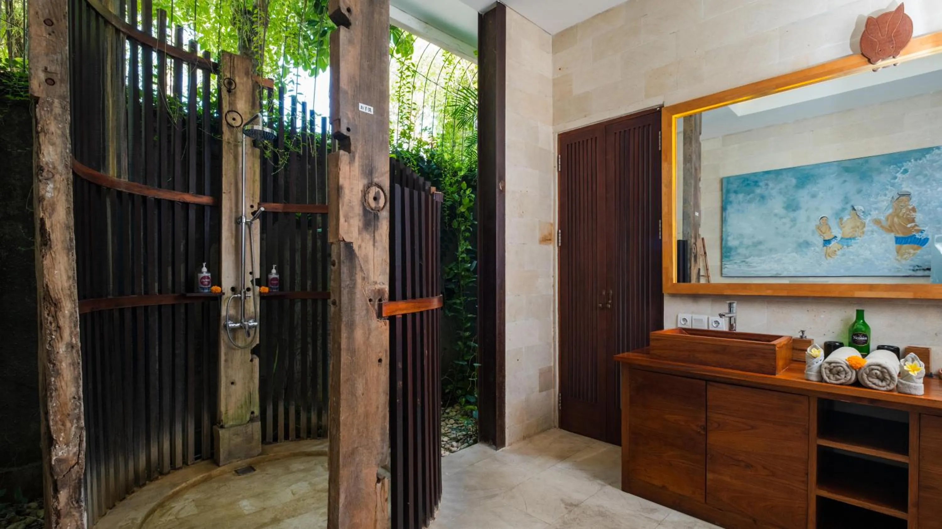 Bathroom in NicoNico Mansion by Villa Finder