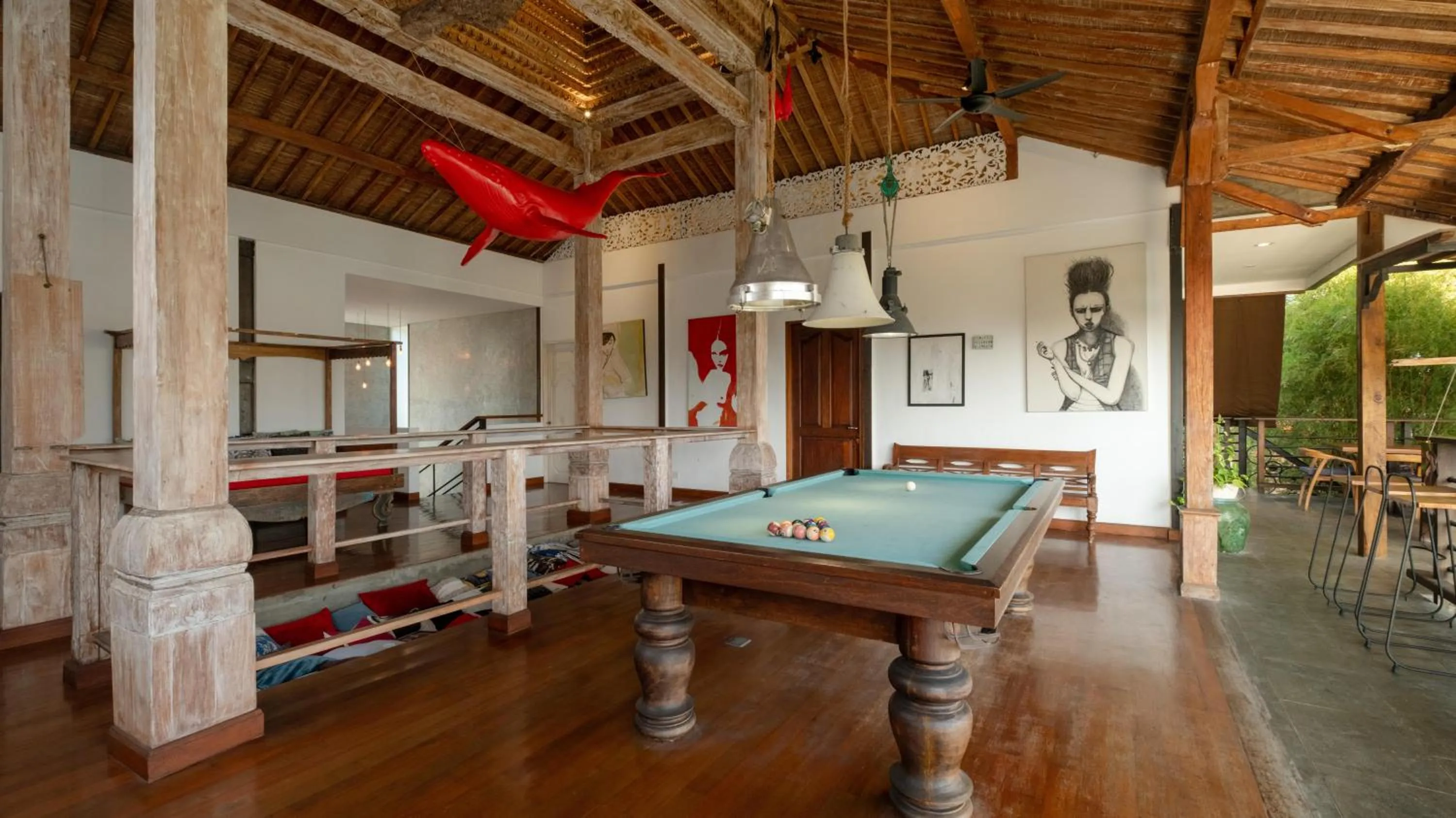 Billiard in NicoNico Mansion by Villa Finder