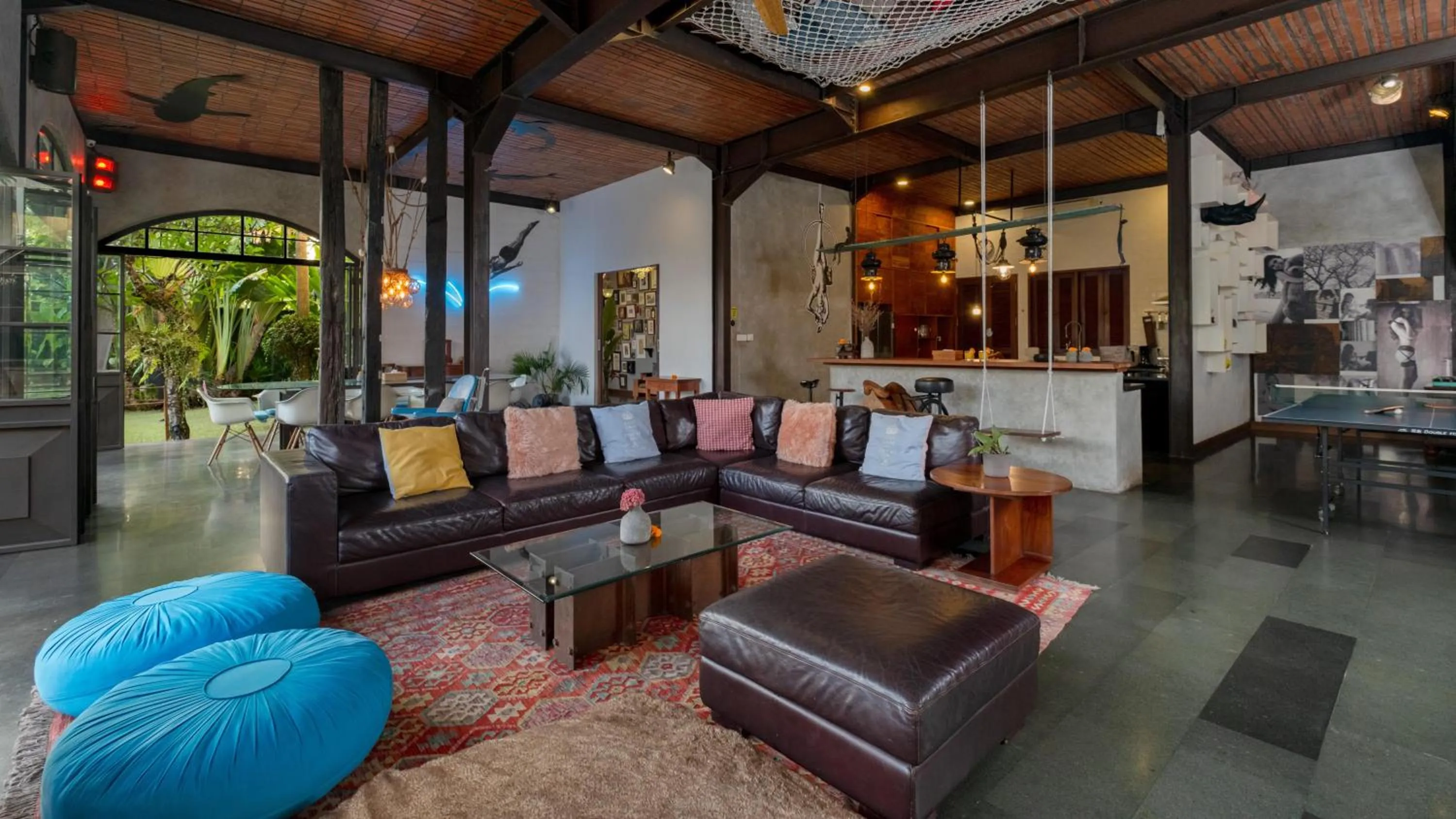 Living room in NicoNico Mansion by Villa Finder