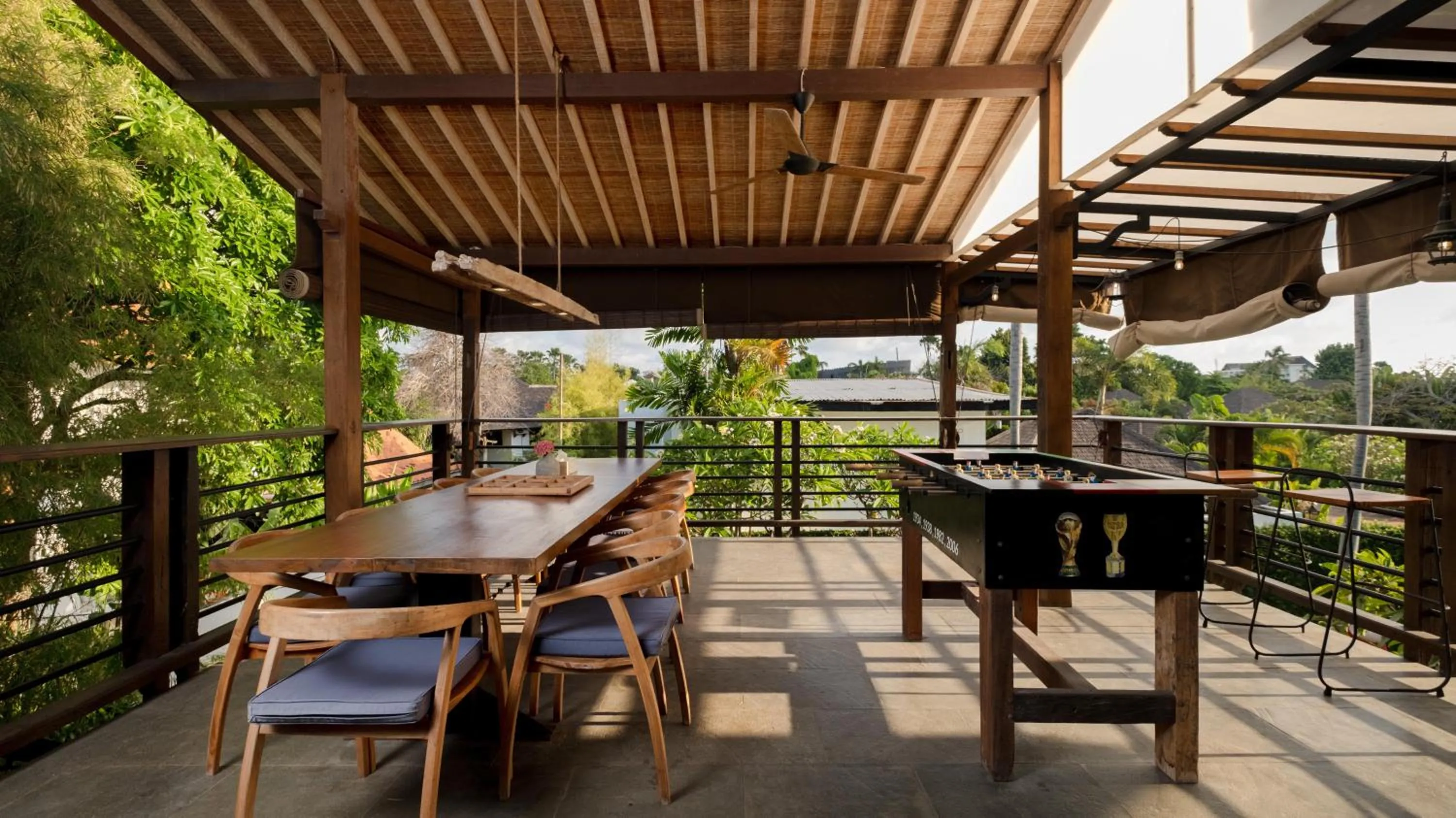 Game Room in NicoNico Mansion by Villa Finder