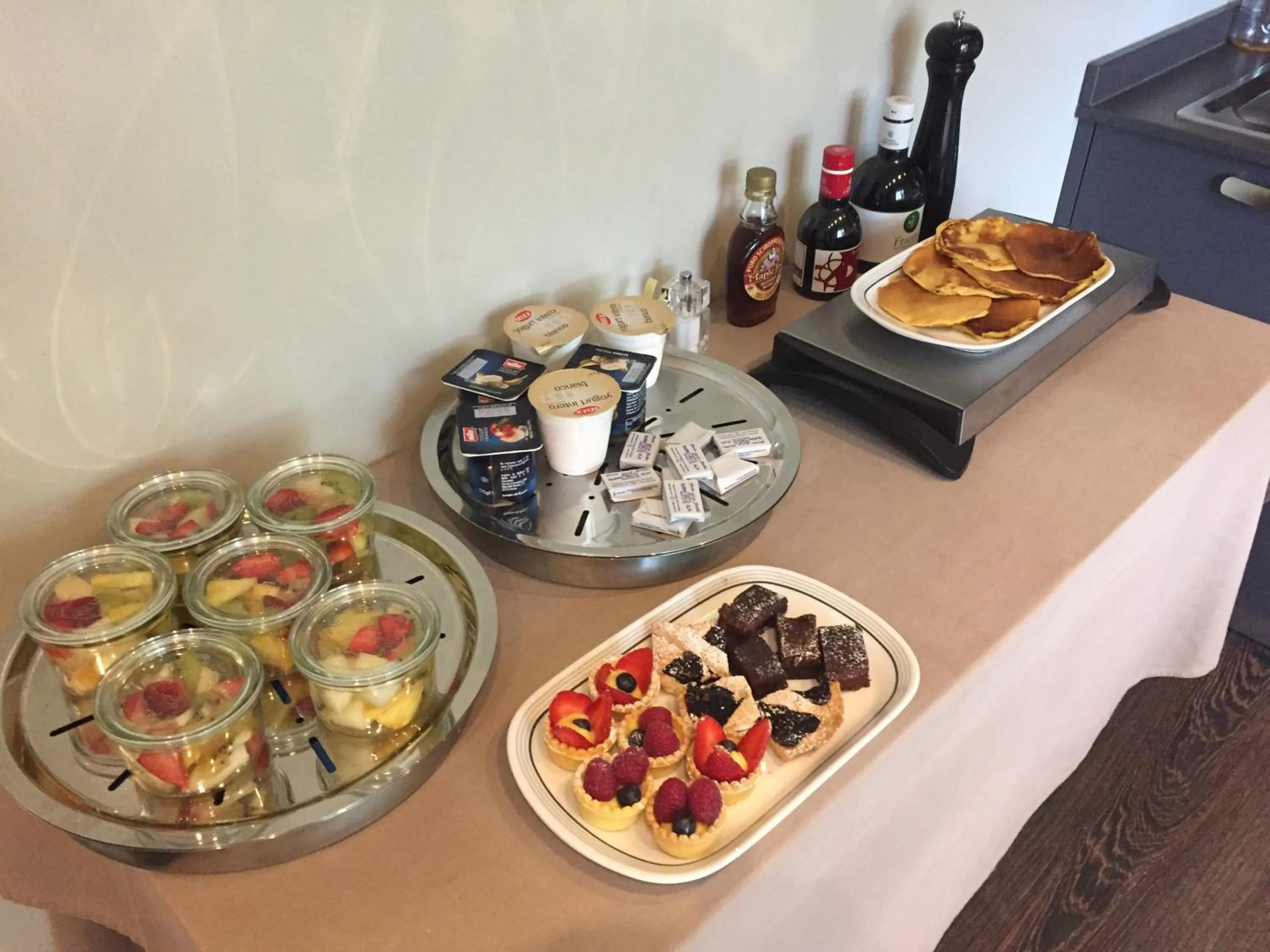 Italian breakfast in Hotel B&B il Mosaico