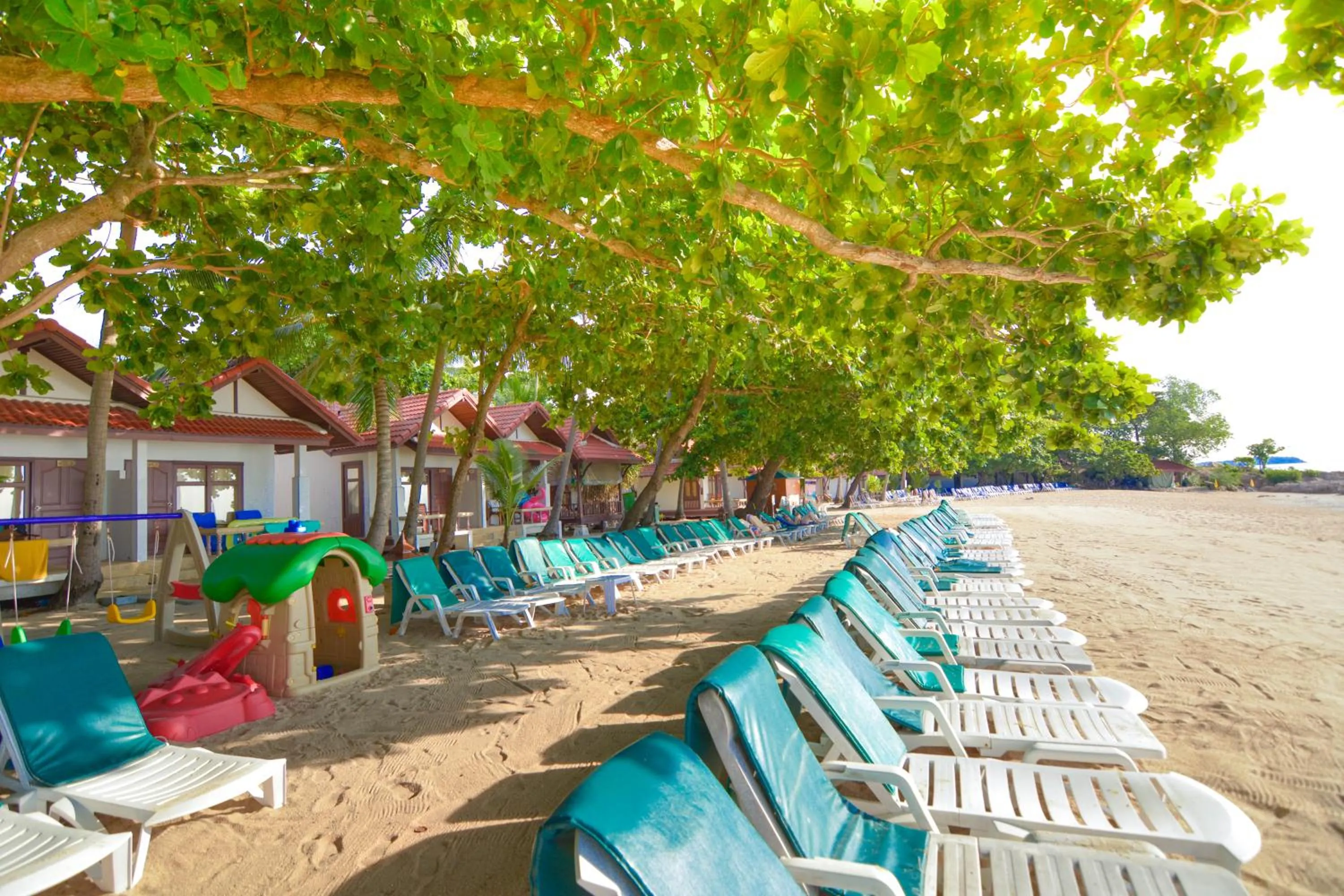 Summer in First Bungalow Beach Resort