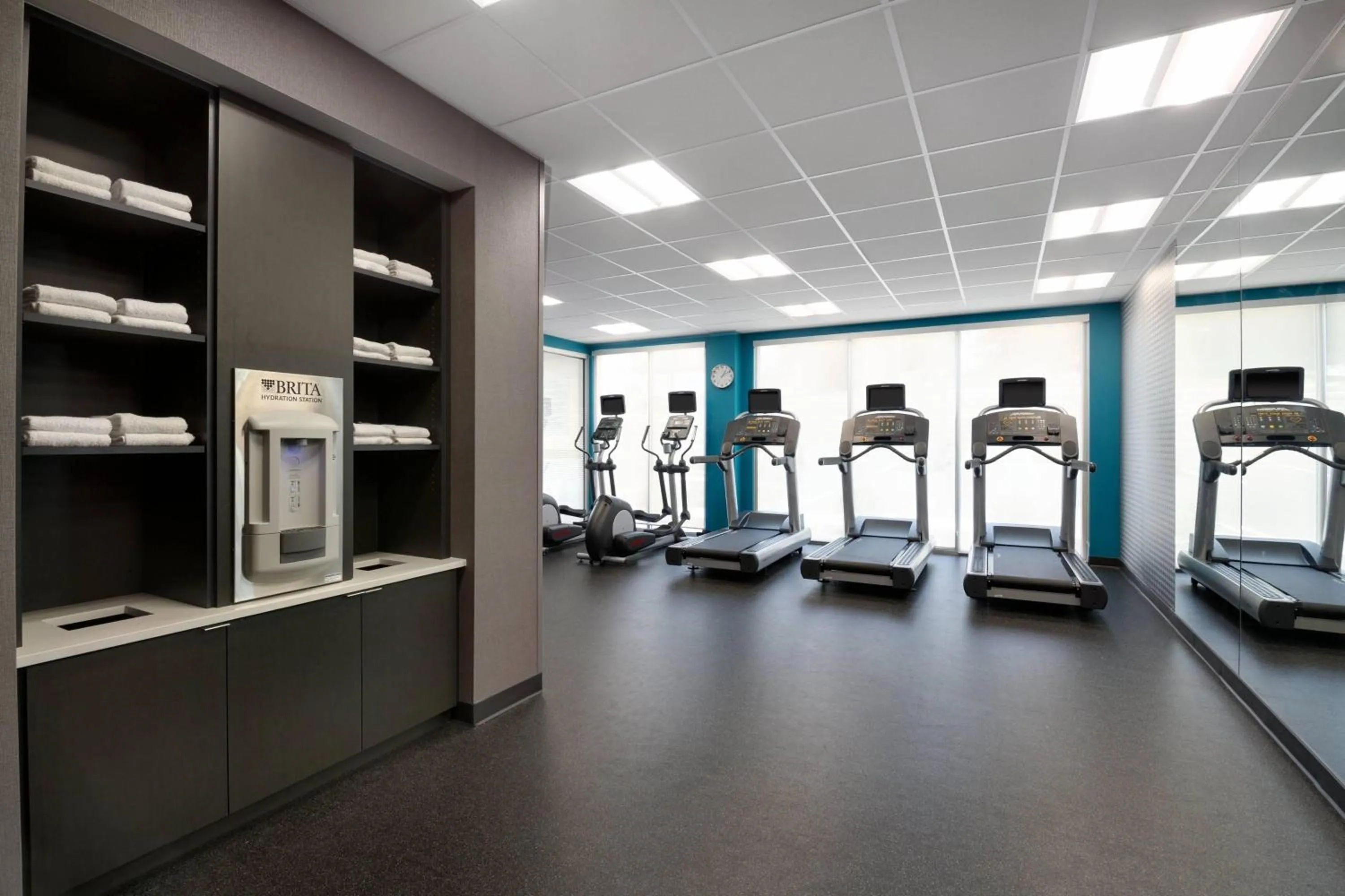 Fitness centre/facilities in Fairfield Inn & Suites by Marriott Lancaster East at The Outlets