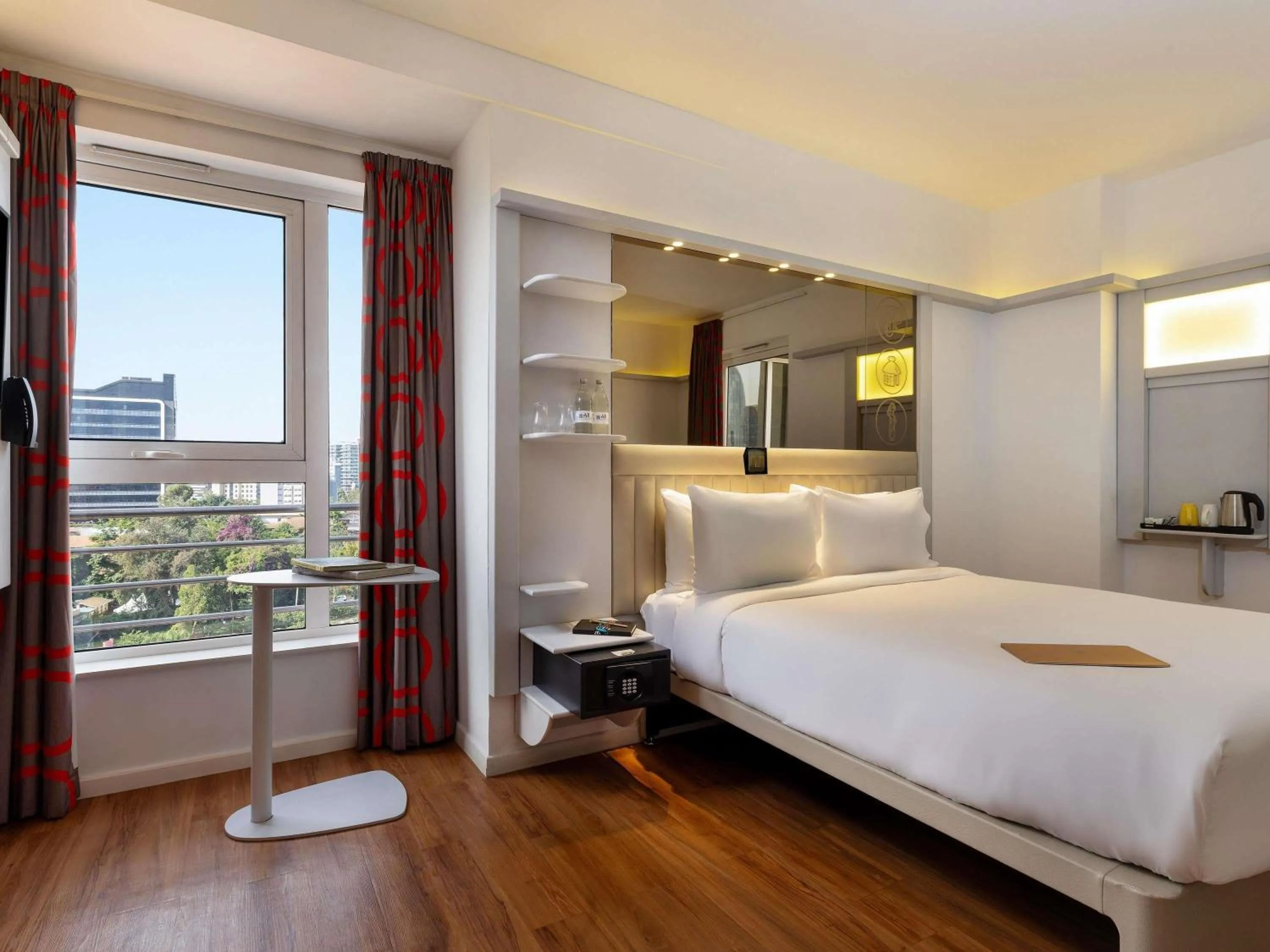 Bedroom, Bed in ibis Styles - Nairobi, Westlands