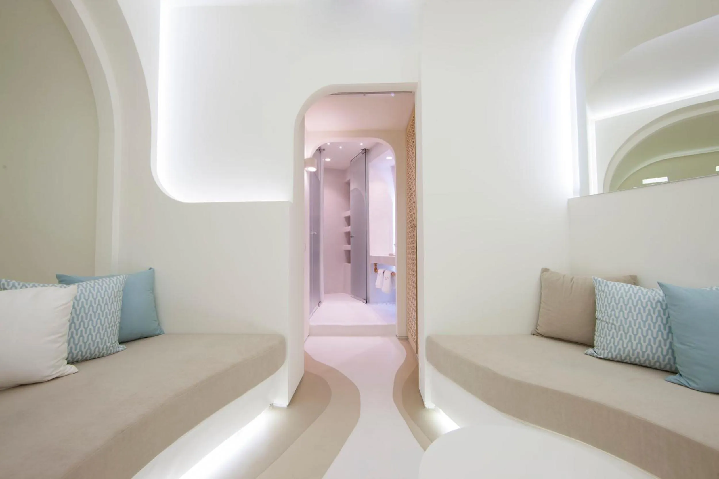 Living room, Bed in Andronikos Santorini