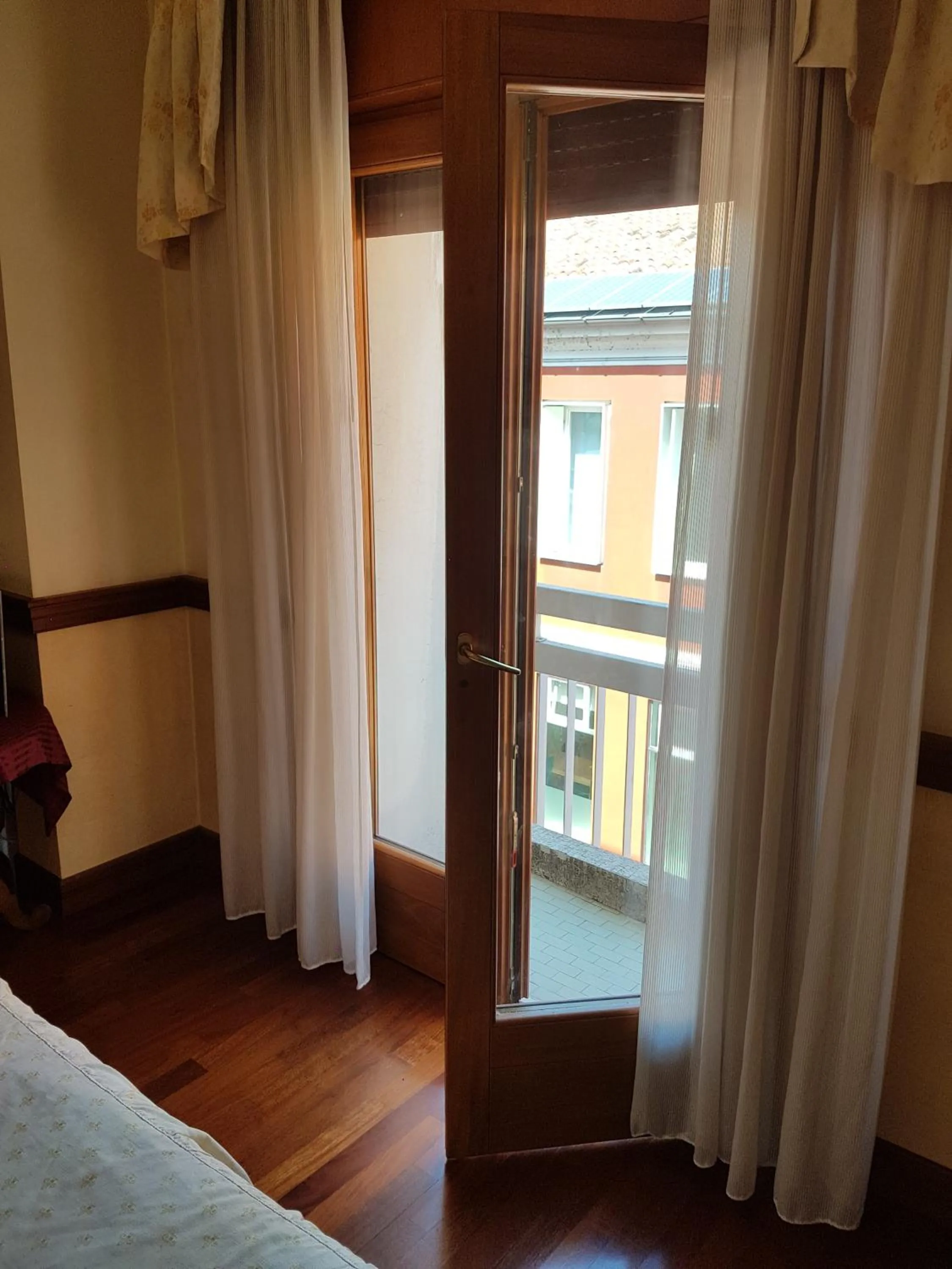 City view, Bed in Hotel Minerva