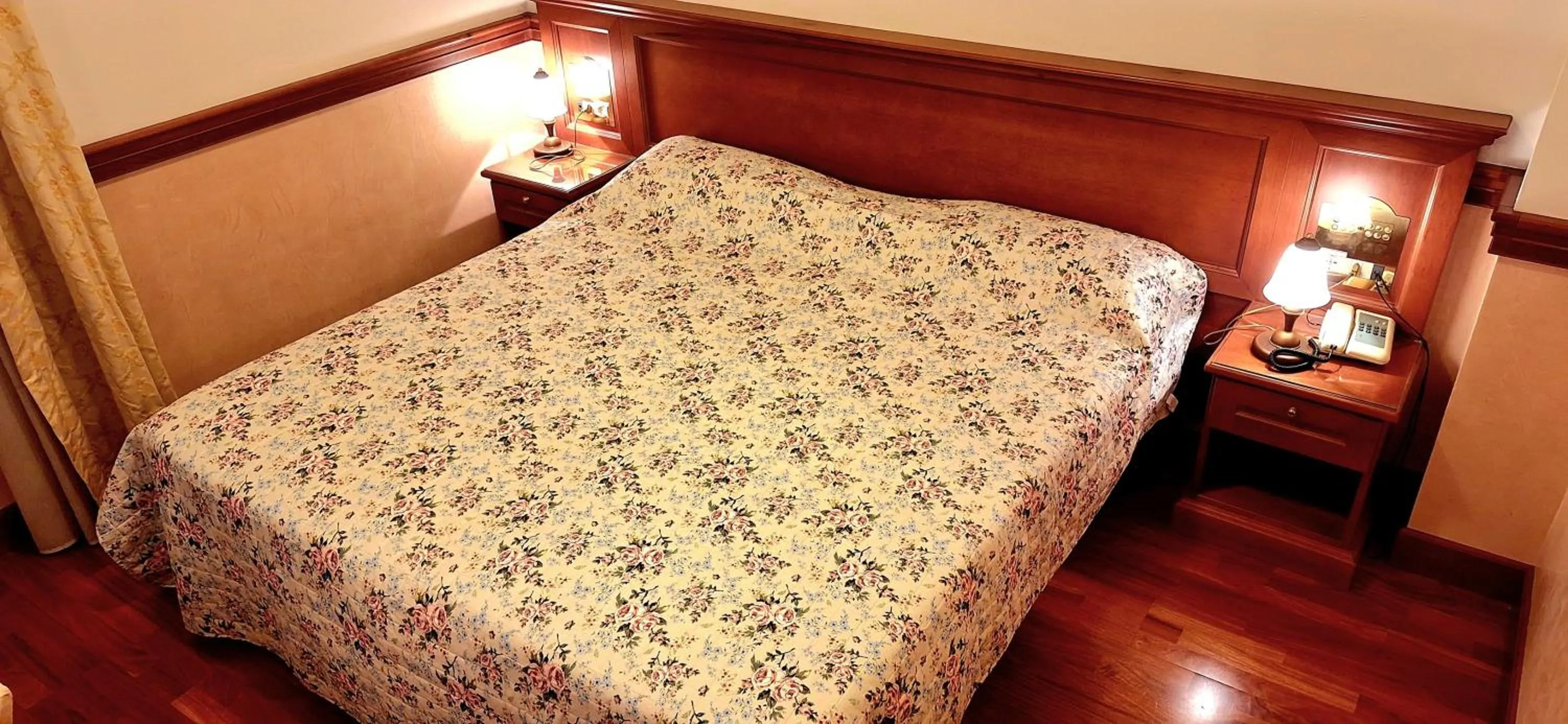 Bedroom, Bed in Hotel Minerva