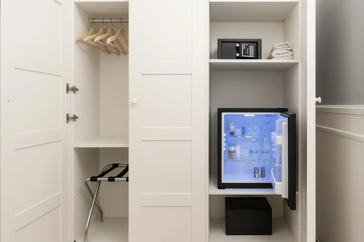 Bedroom in Piazza Bovio 22