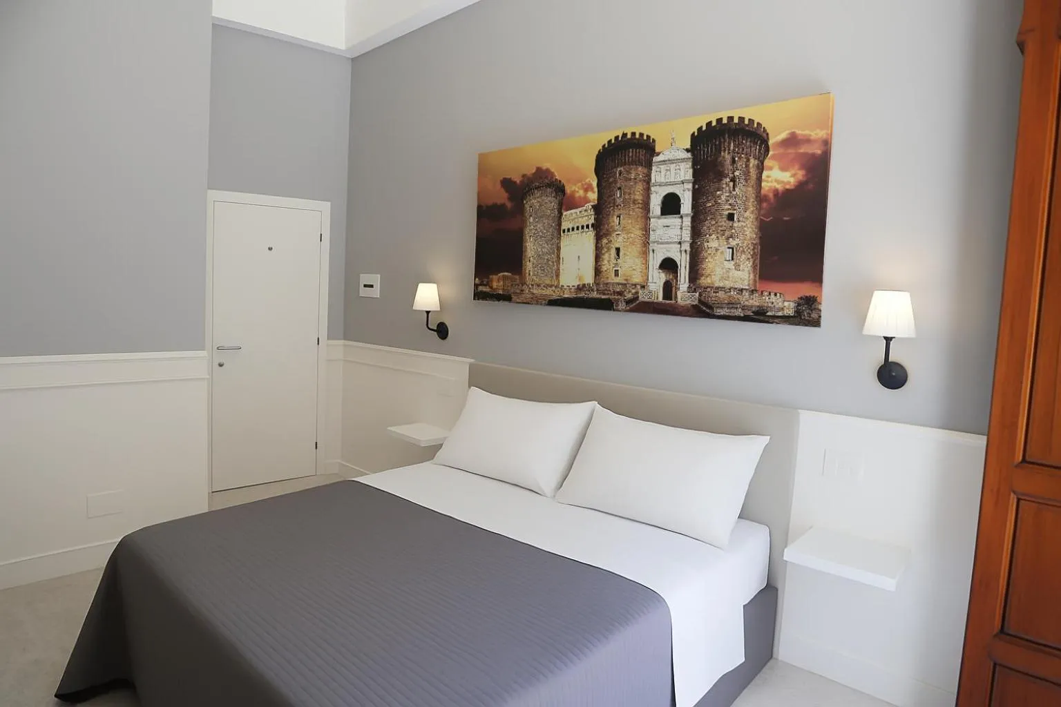 Bed in Piazza Bovio 22