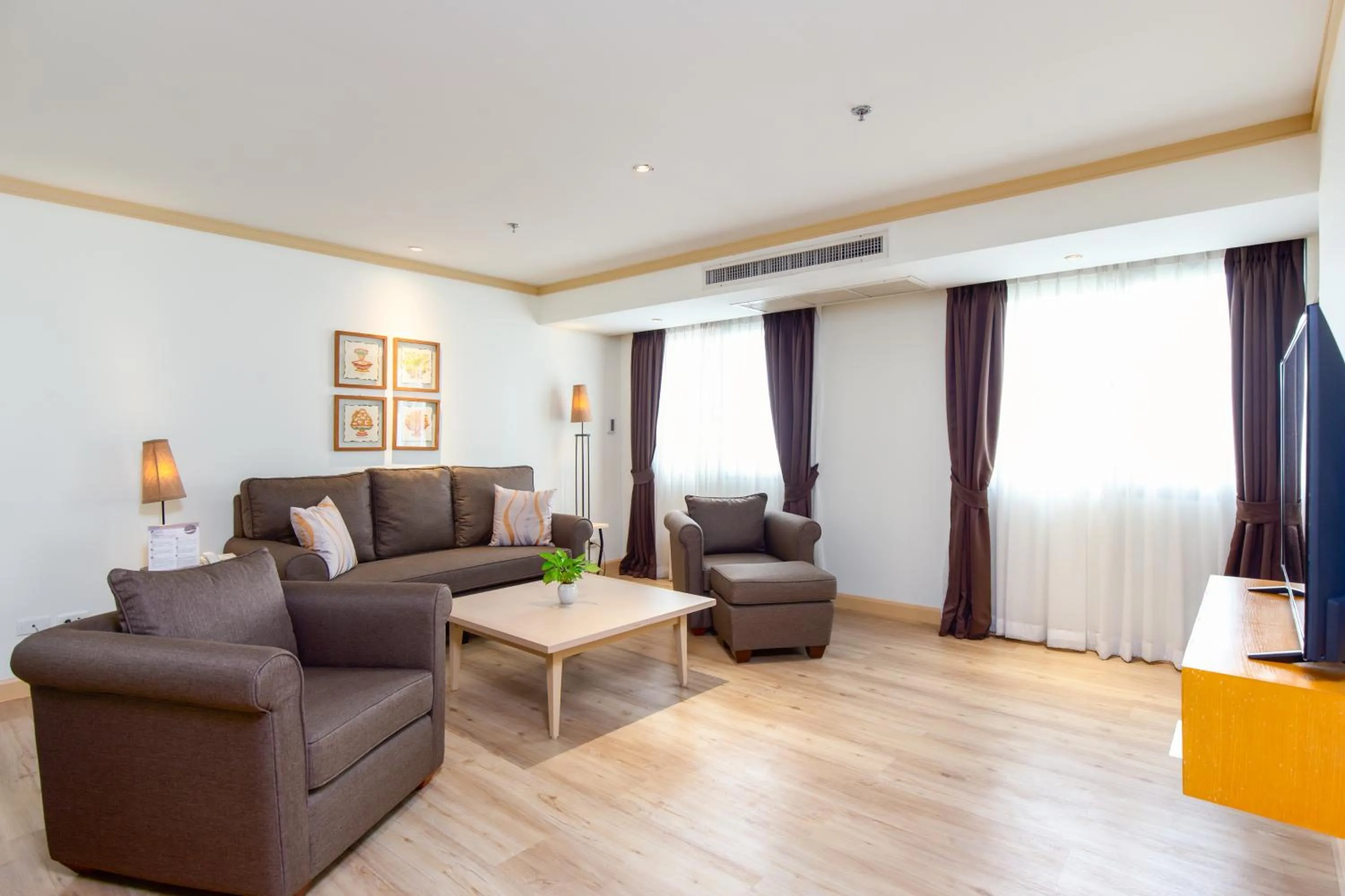 Living room in Riverfront Bangkok