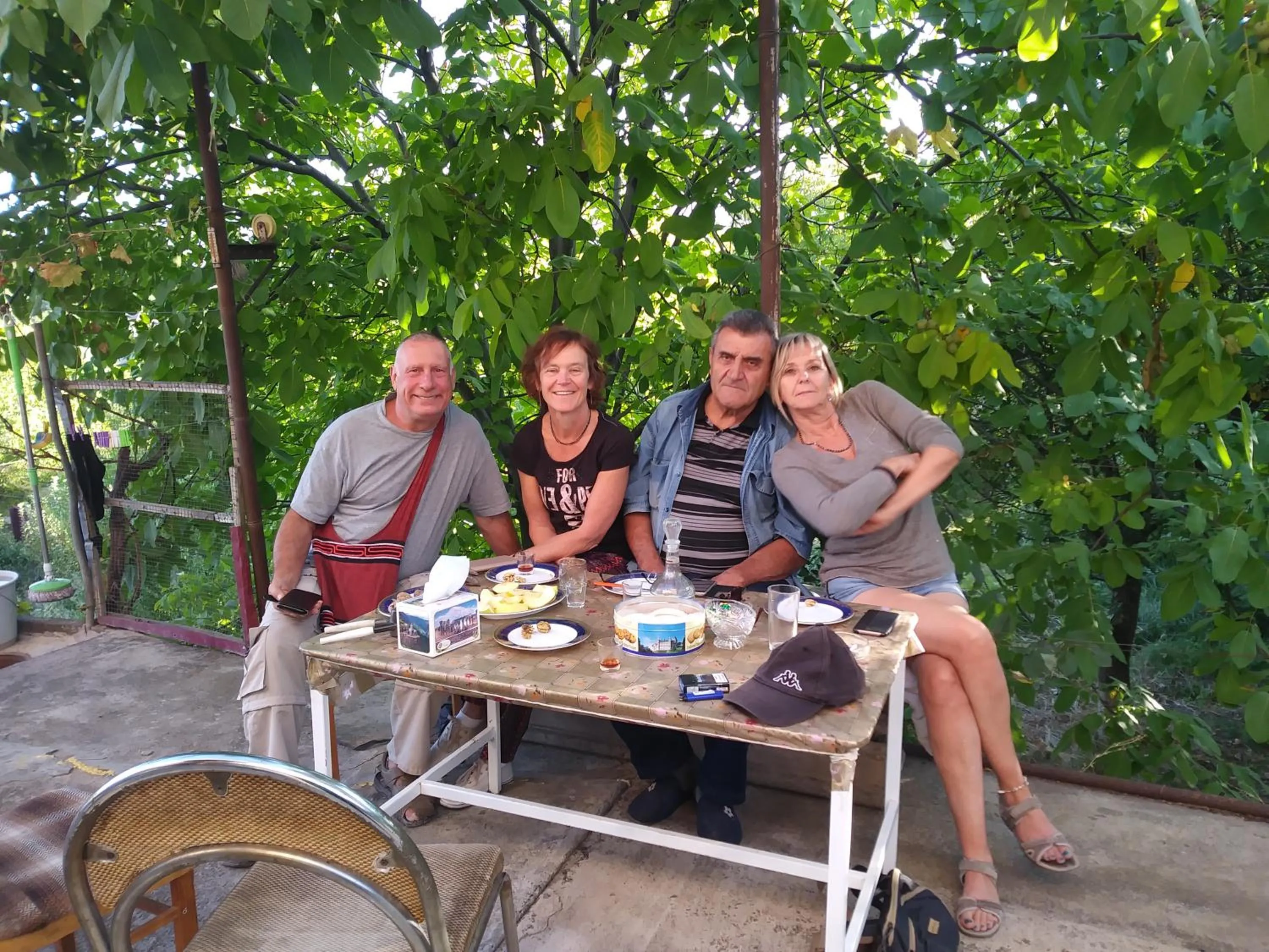 People in Shushan GUEST HOUSE