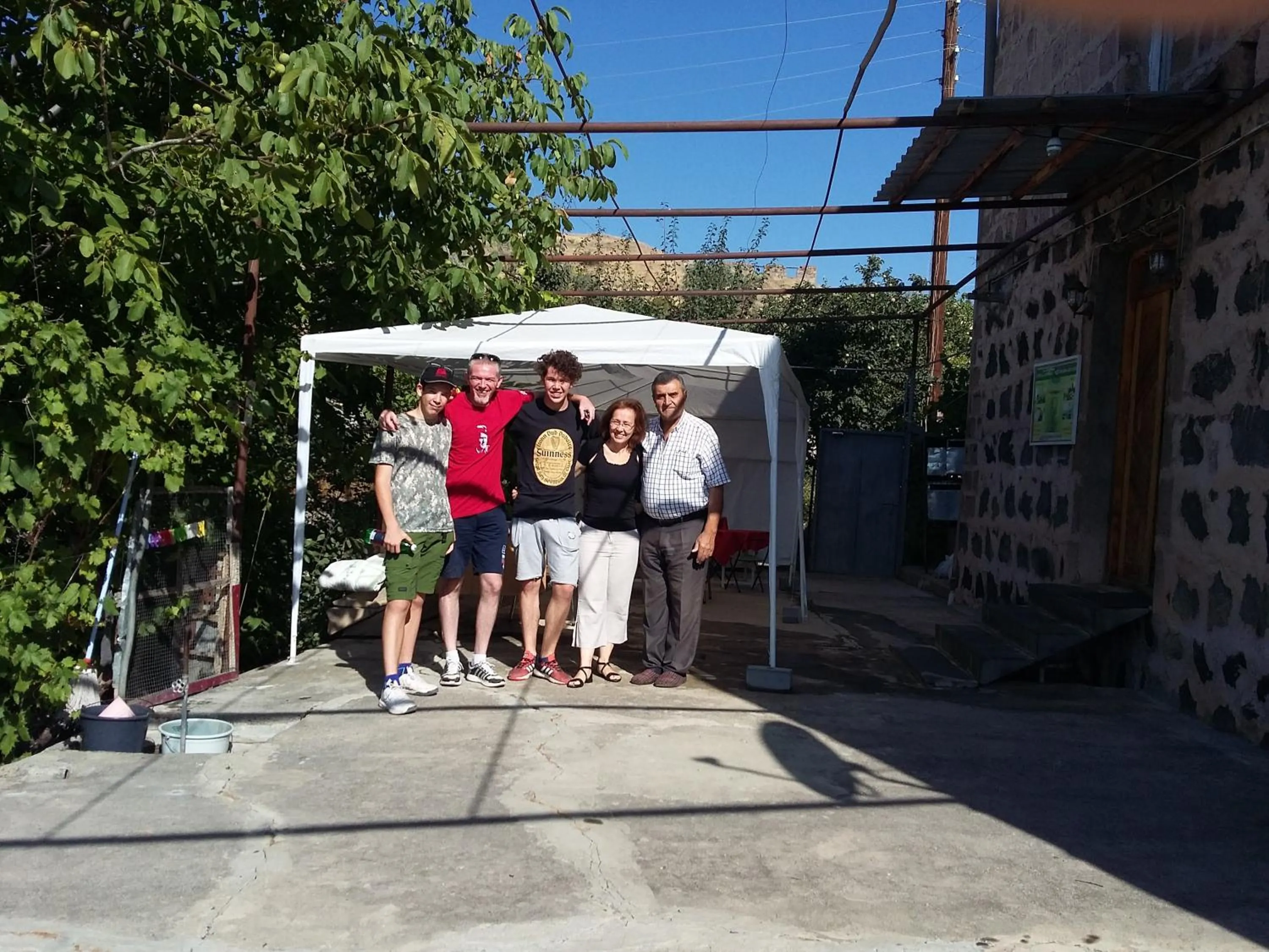People in Shushan GUEST HOUSE