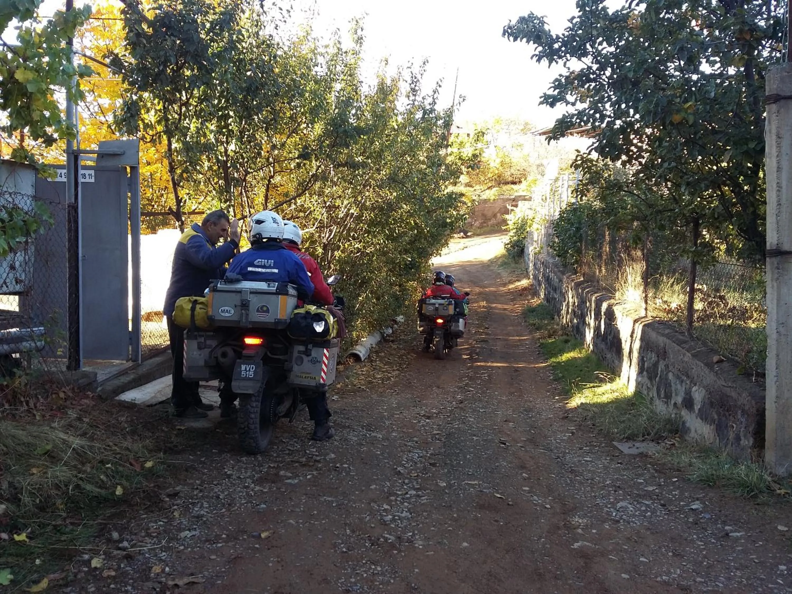 People in Shushan GUEST HOUSE