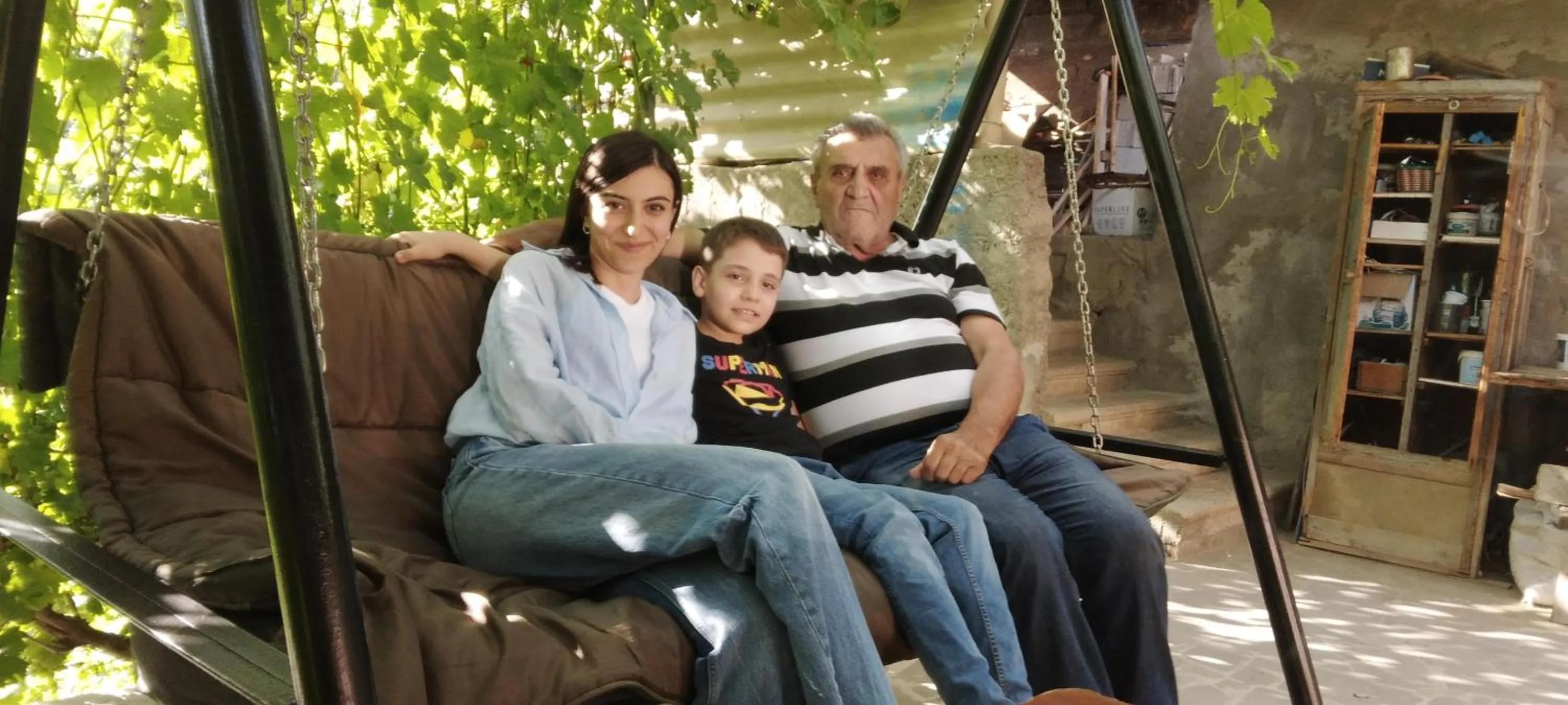 People in Shushan GUEST HOUSE