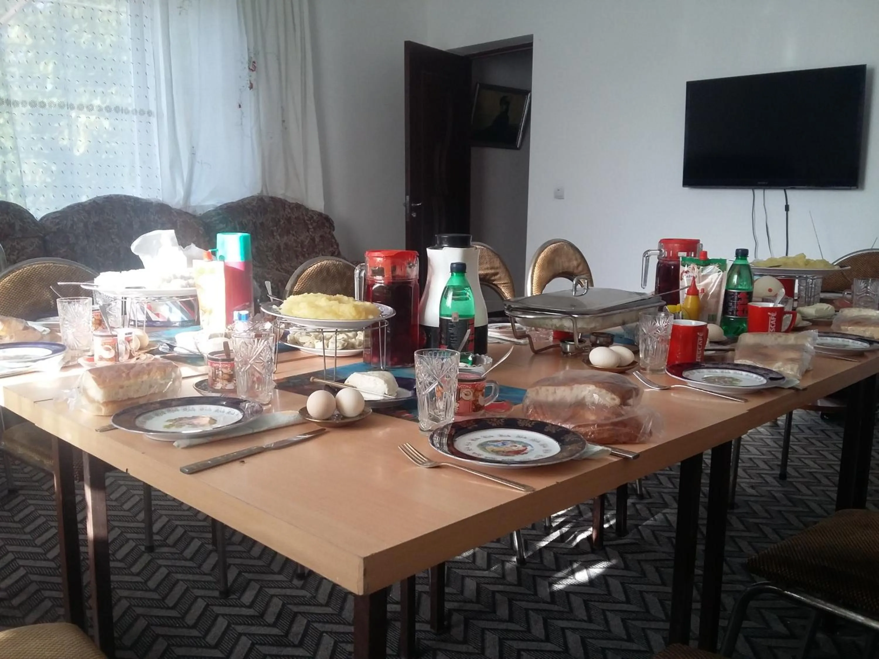 Food and drinks in Shushan GUEST HOUSE