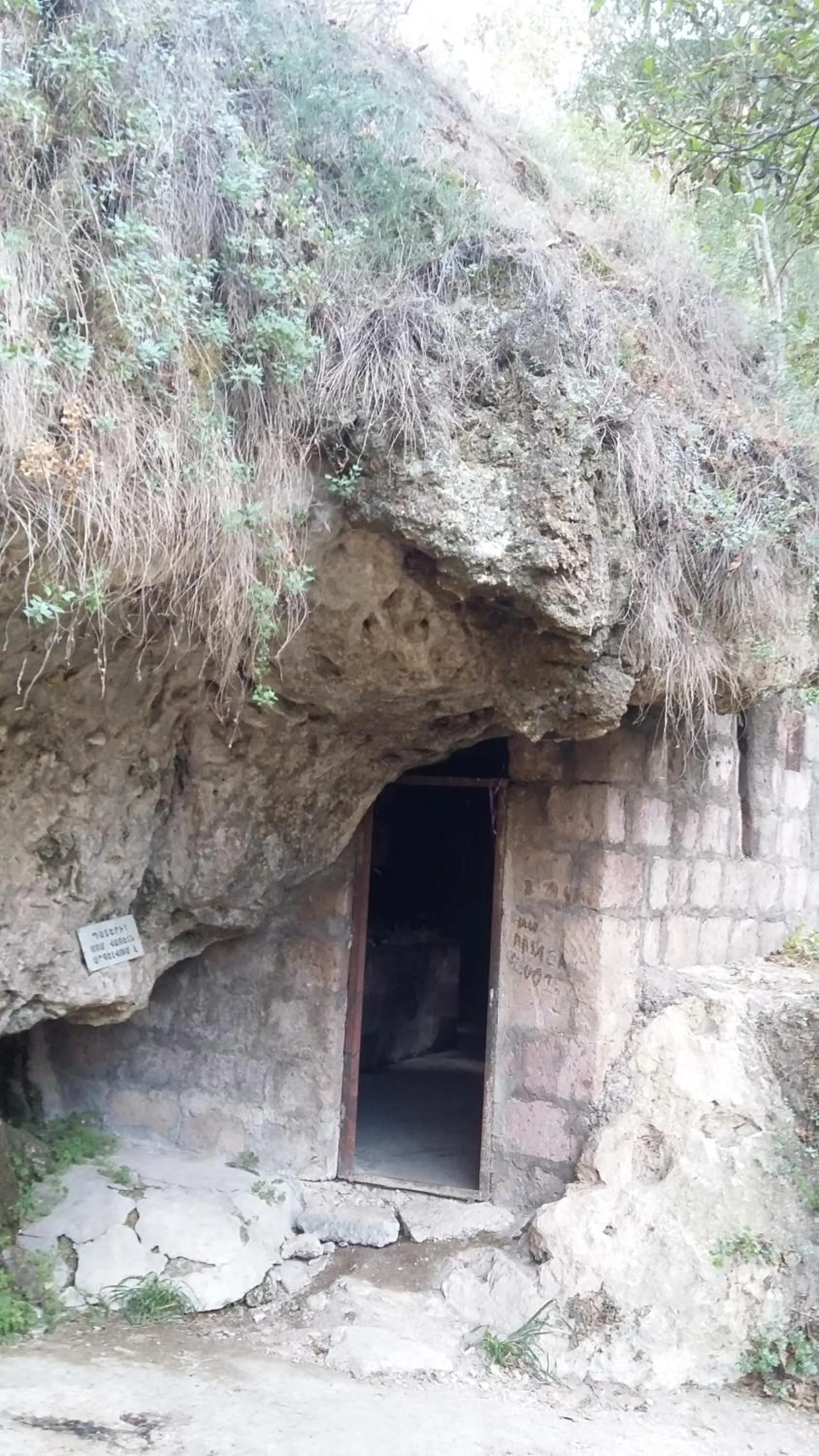 Property building in Shushan GUEST HOUSE