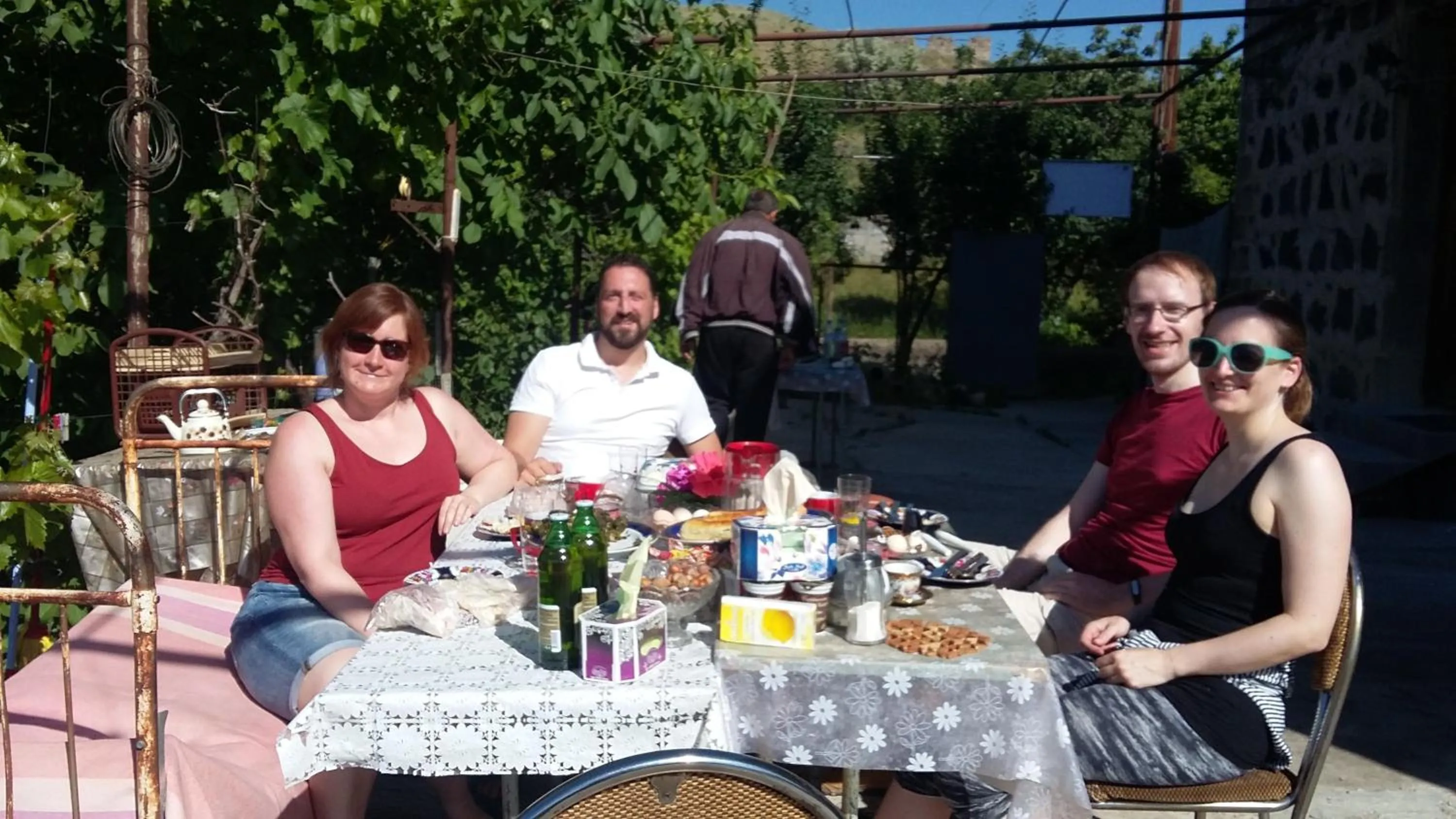 Food and drinks in Shushan GUEST HOUSE