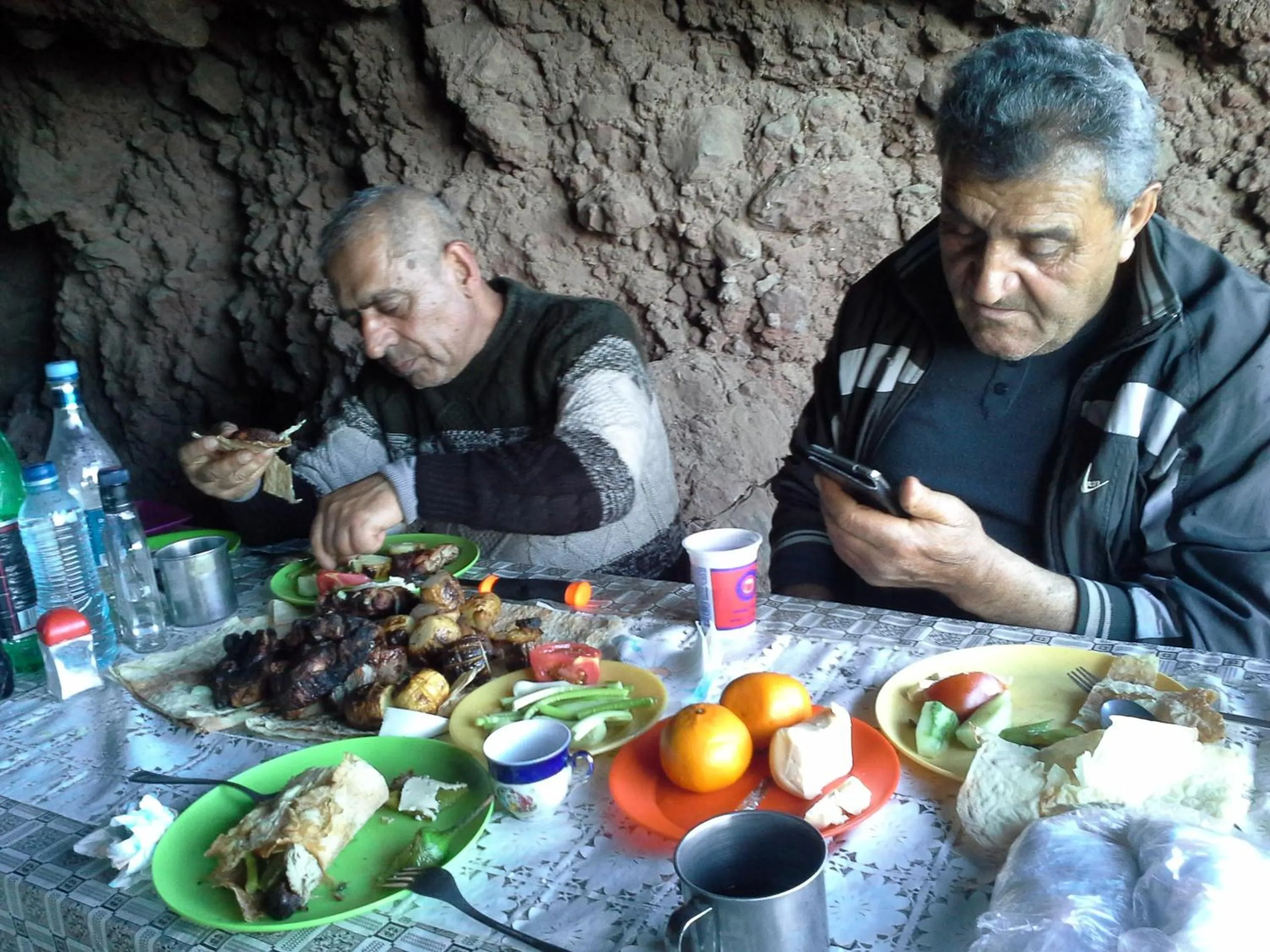 Food and drinks in Shushan GUEST HOUSE