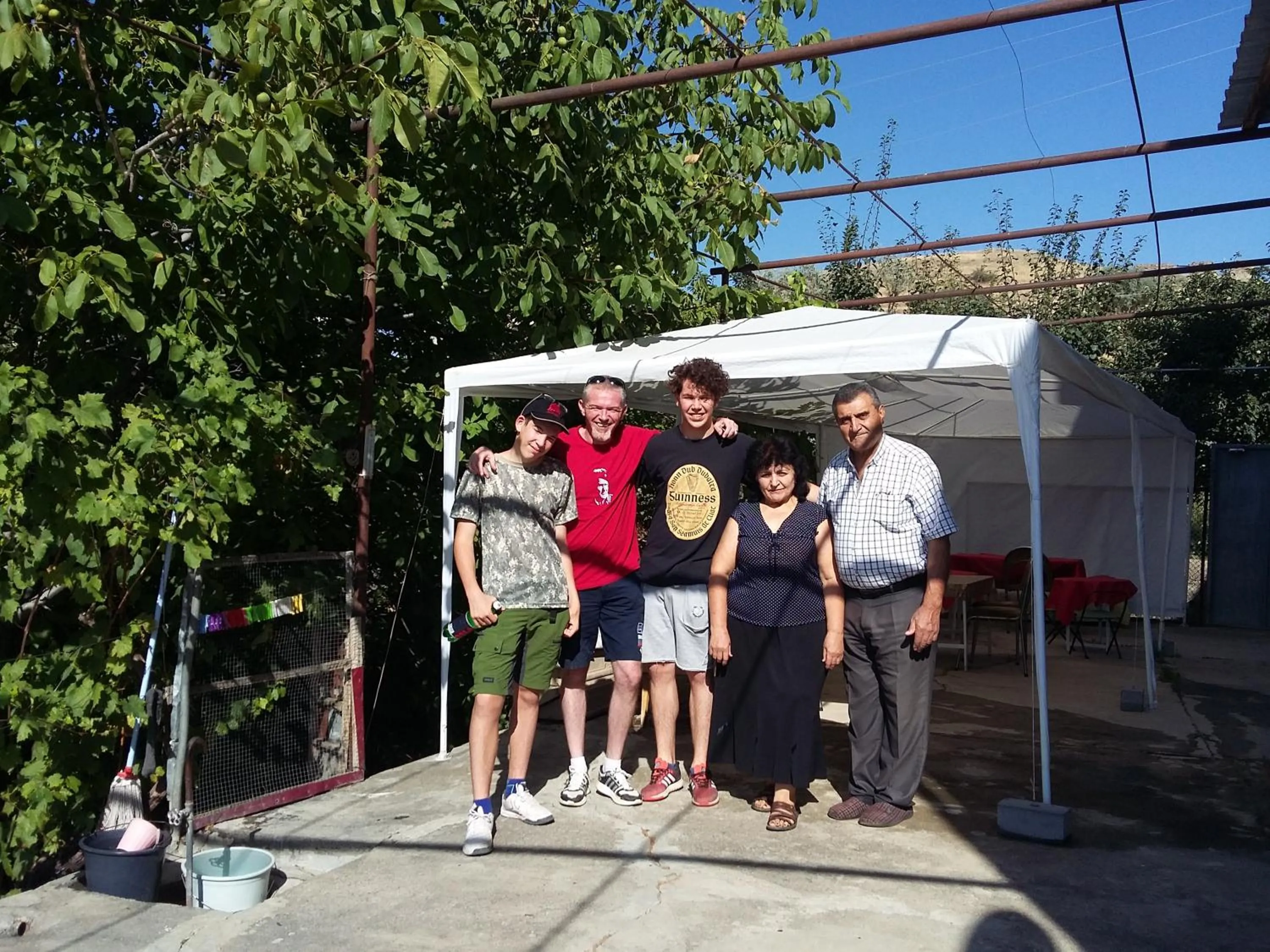 People in Shushan GUEST HOUSE