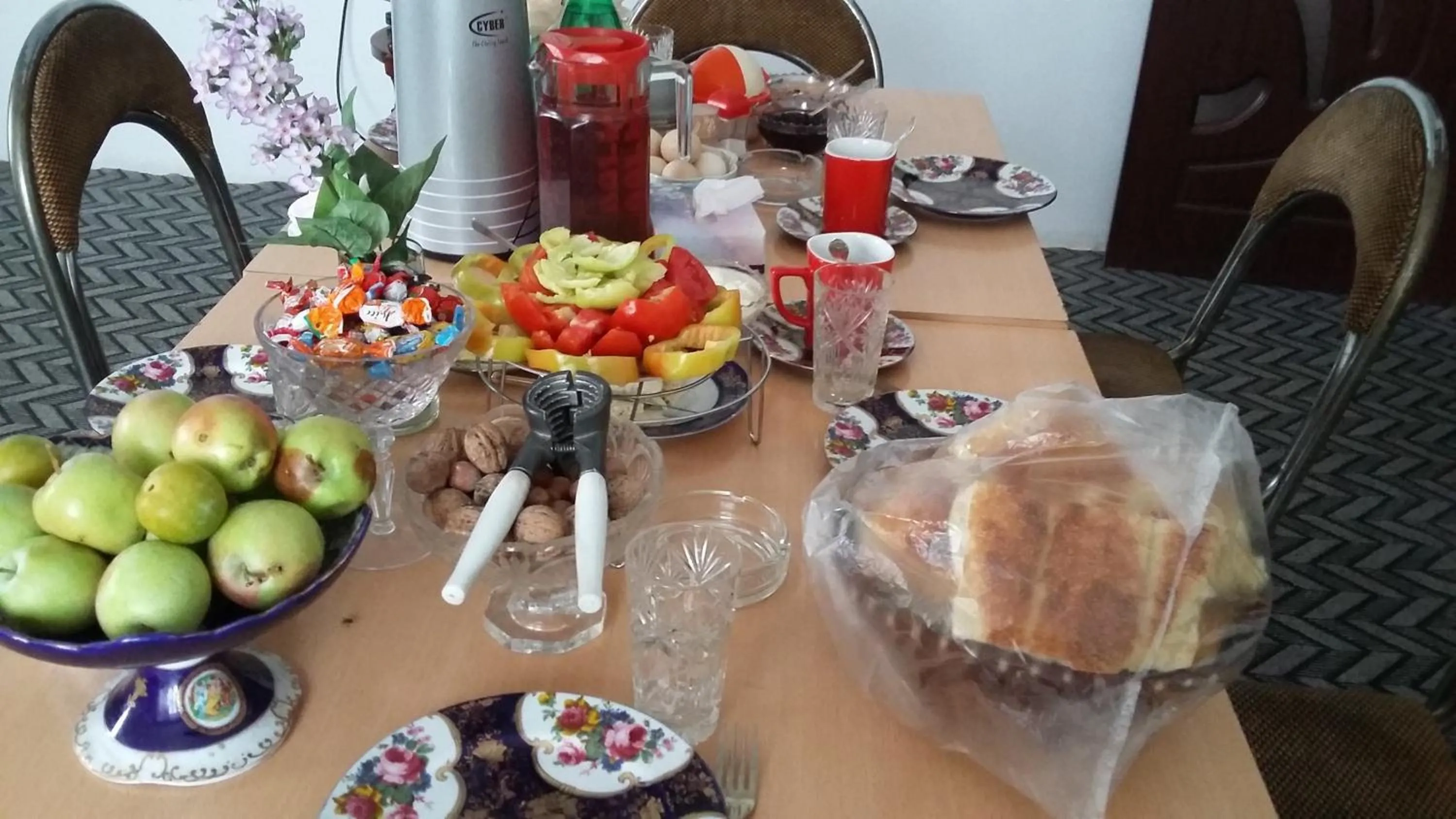 Food and drinks in Shushan GUEST HOUSE