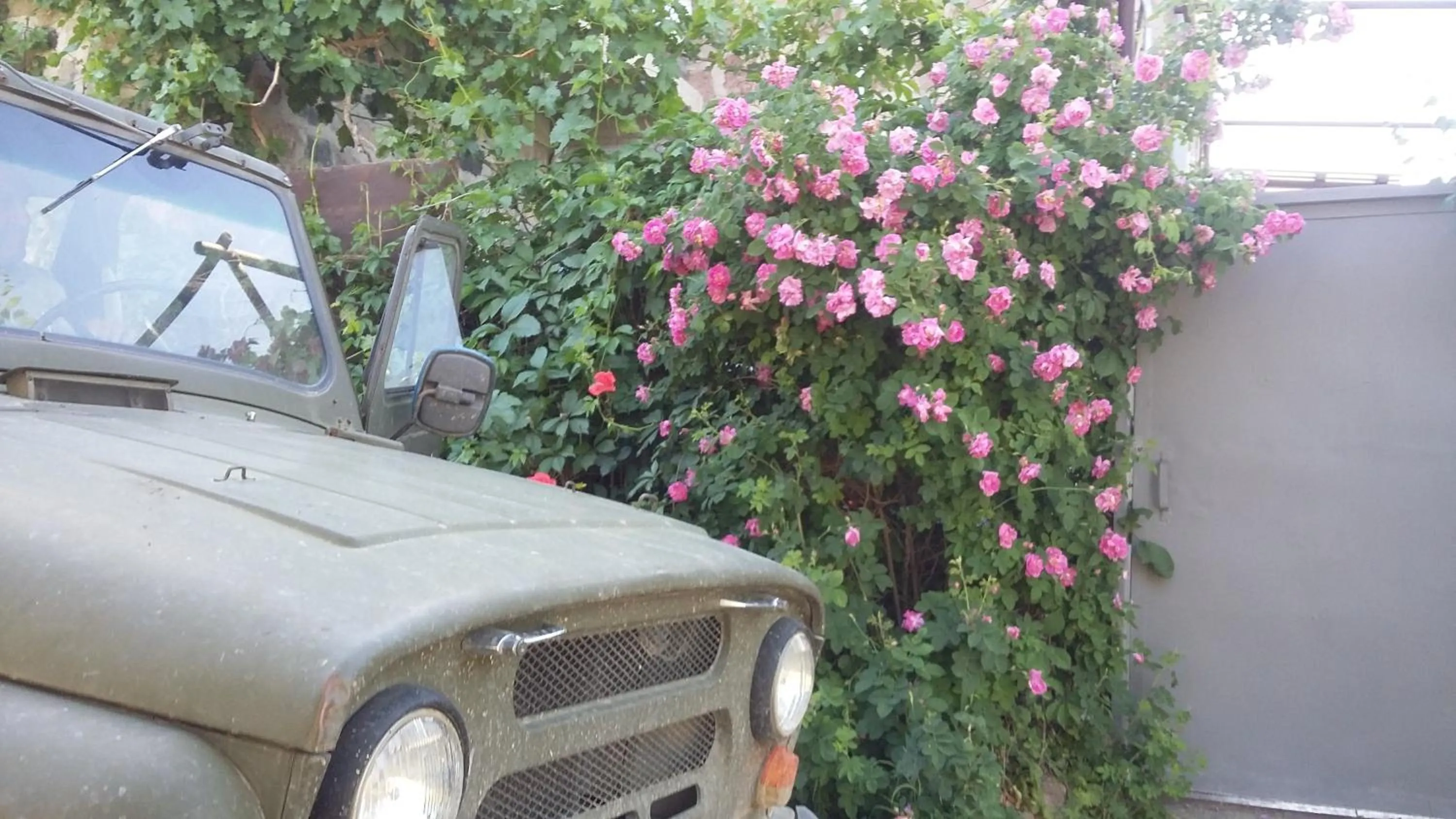 Parking in Shushan GUEST HOUSE