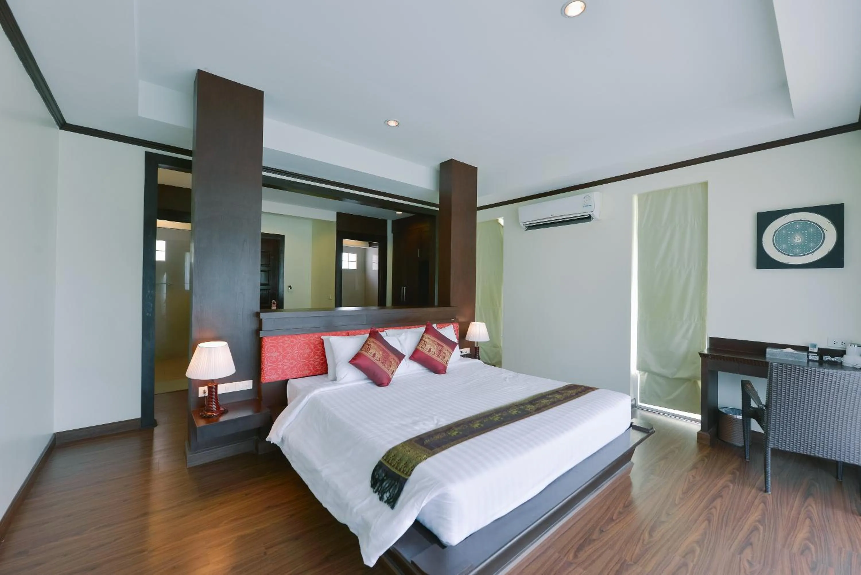 Bedroom, Bed in Sita Beach Resort