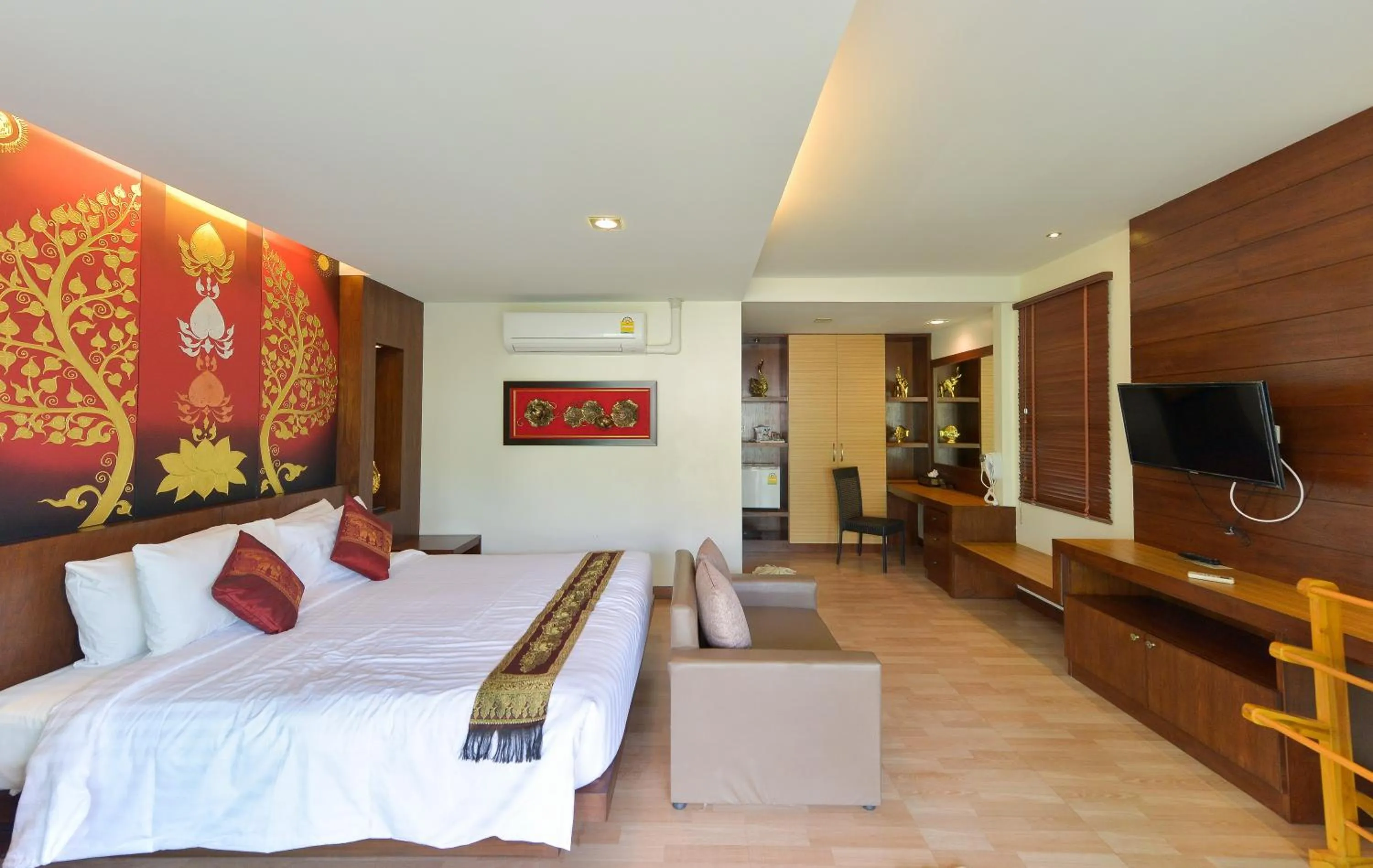 Photo of the whole room, Bed in Sita Beach Resort