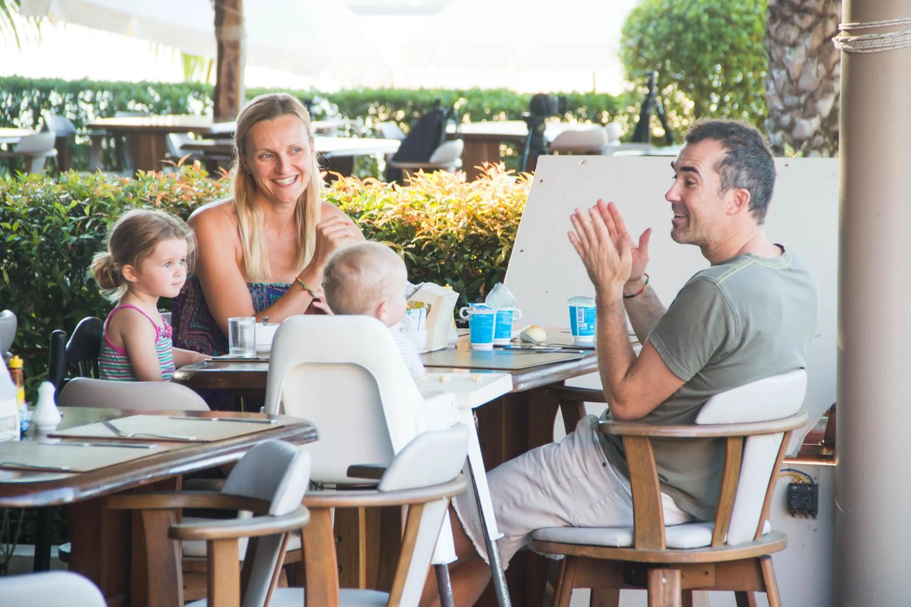 Restaurant/places to eat in Sita Beach Resort