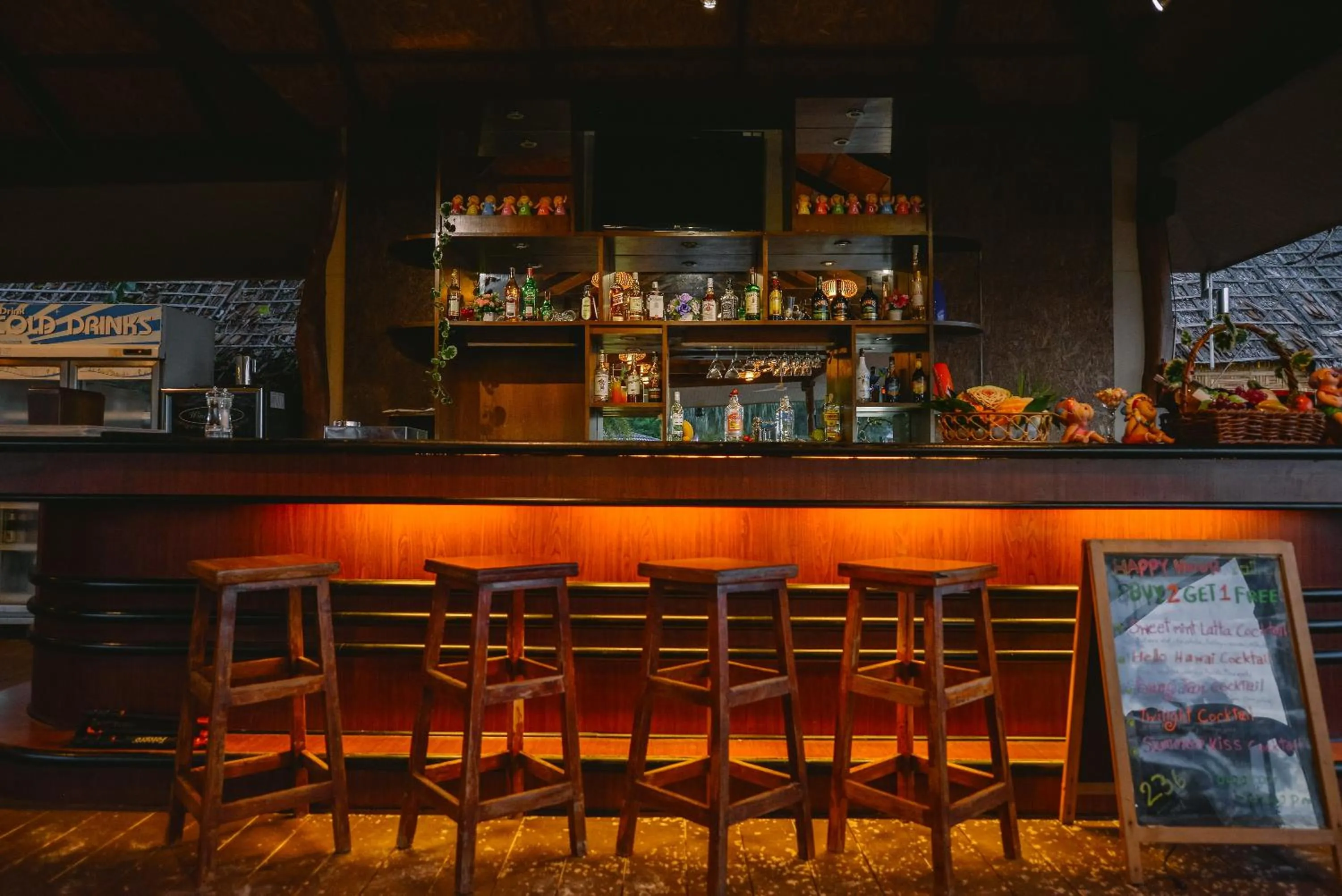 Lounge or bar in Sita Beach Resort