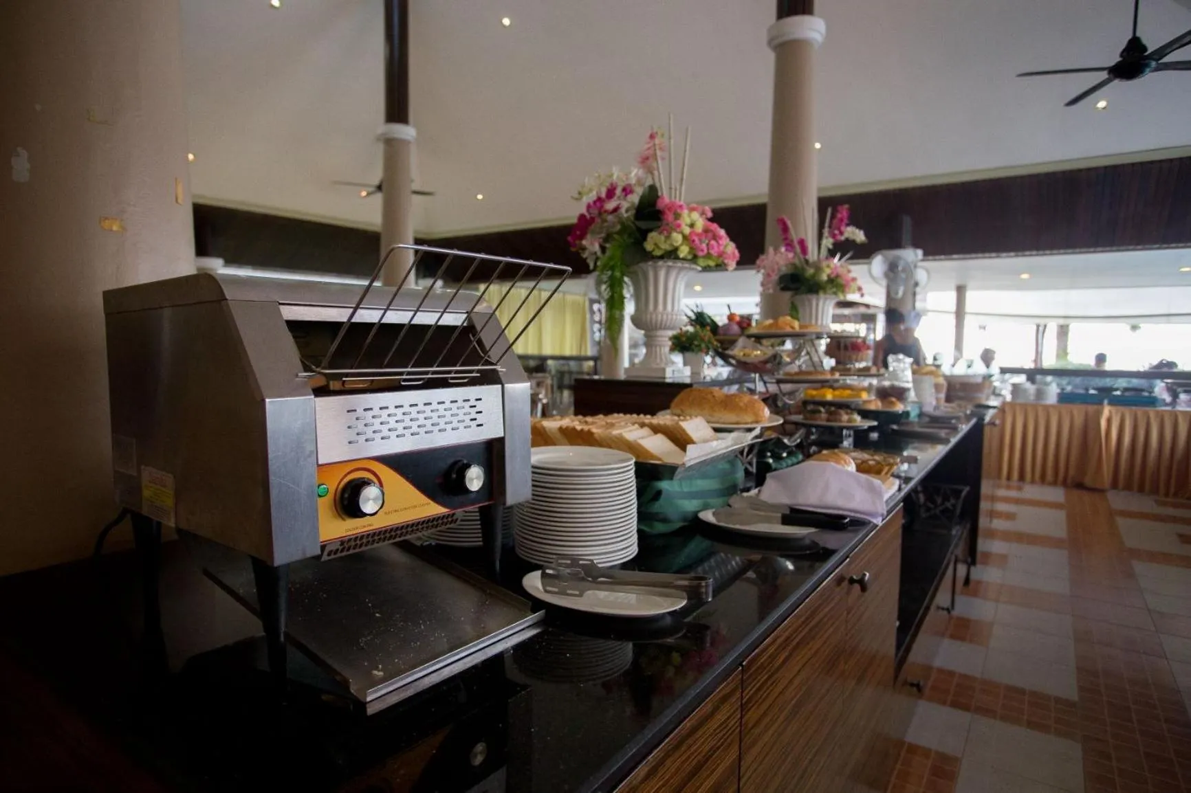 Restaurant/places to eat in Sita Beach Resort