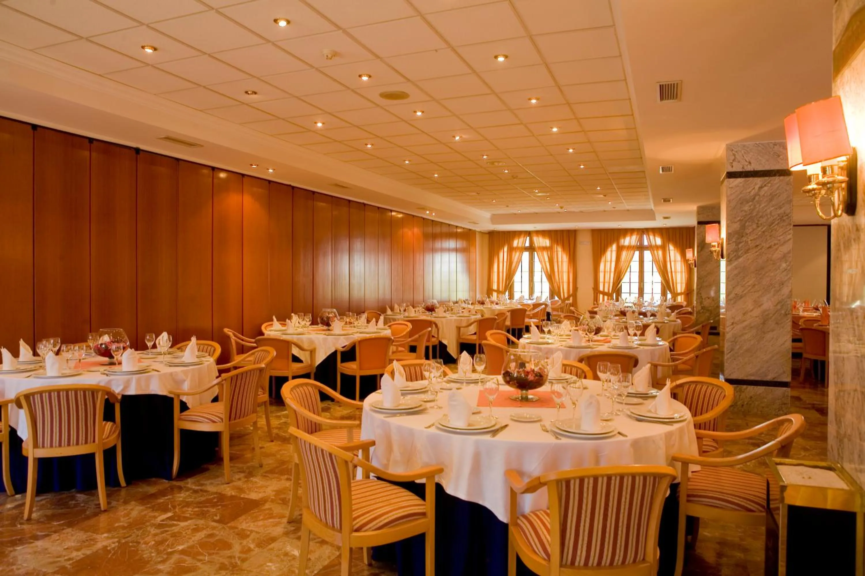 Restaurant/places to eat in La Cueva Park