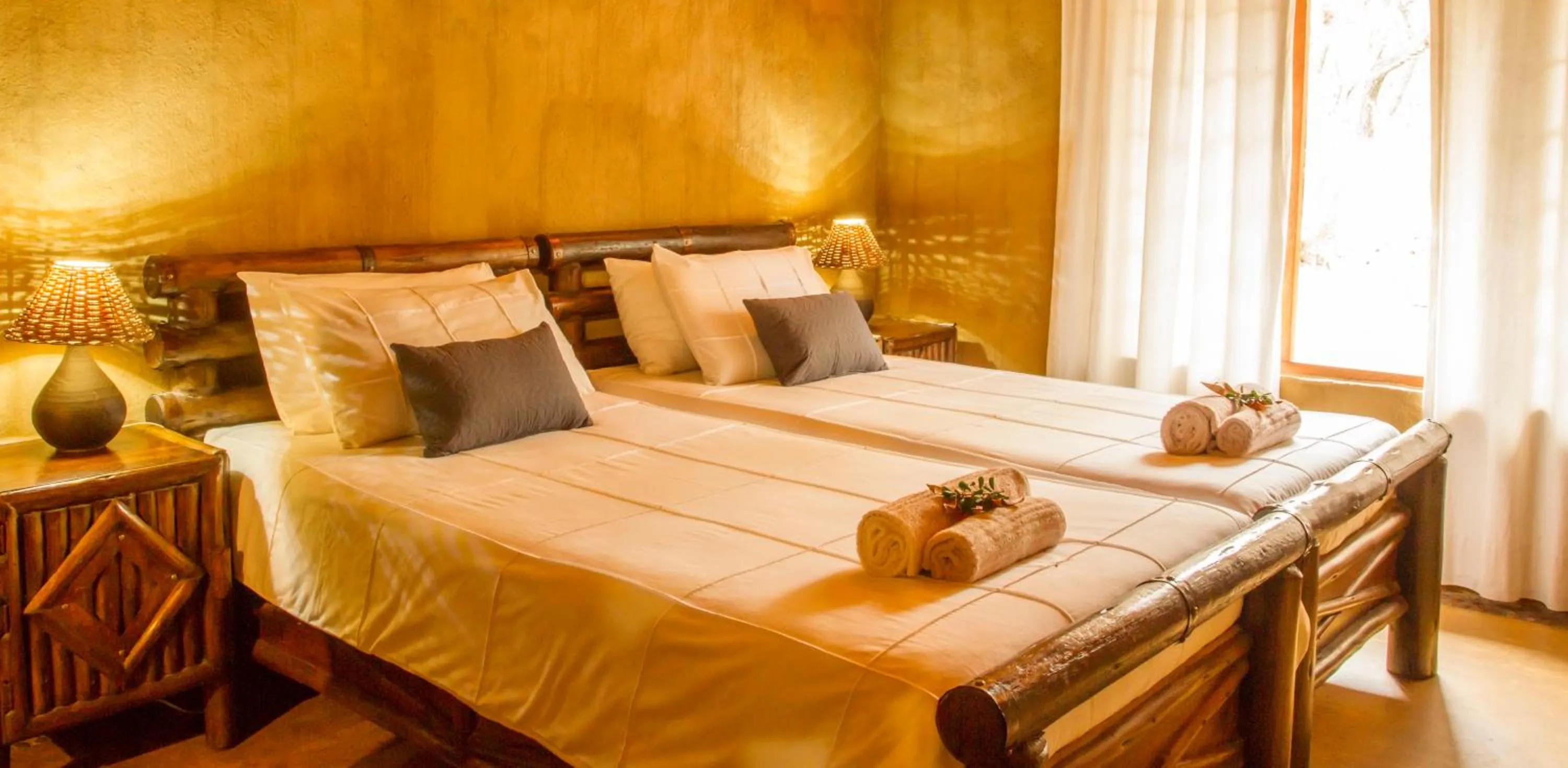 Bed in LittleBush Private Lodge