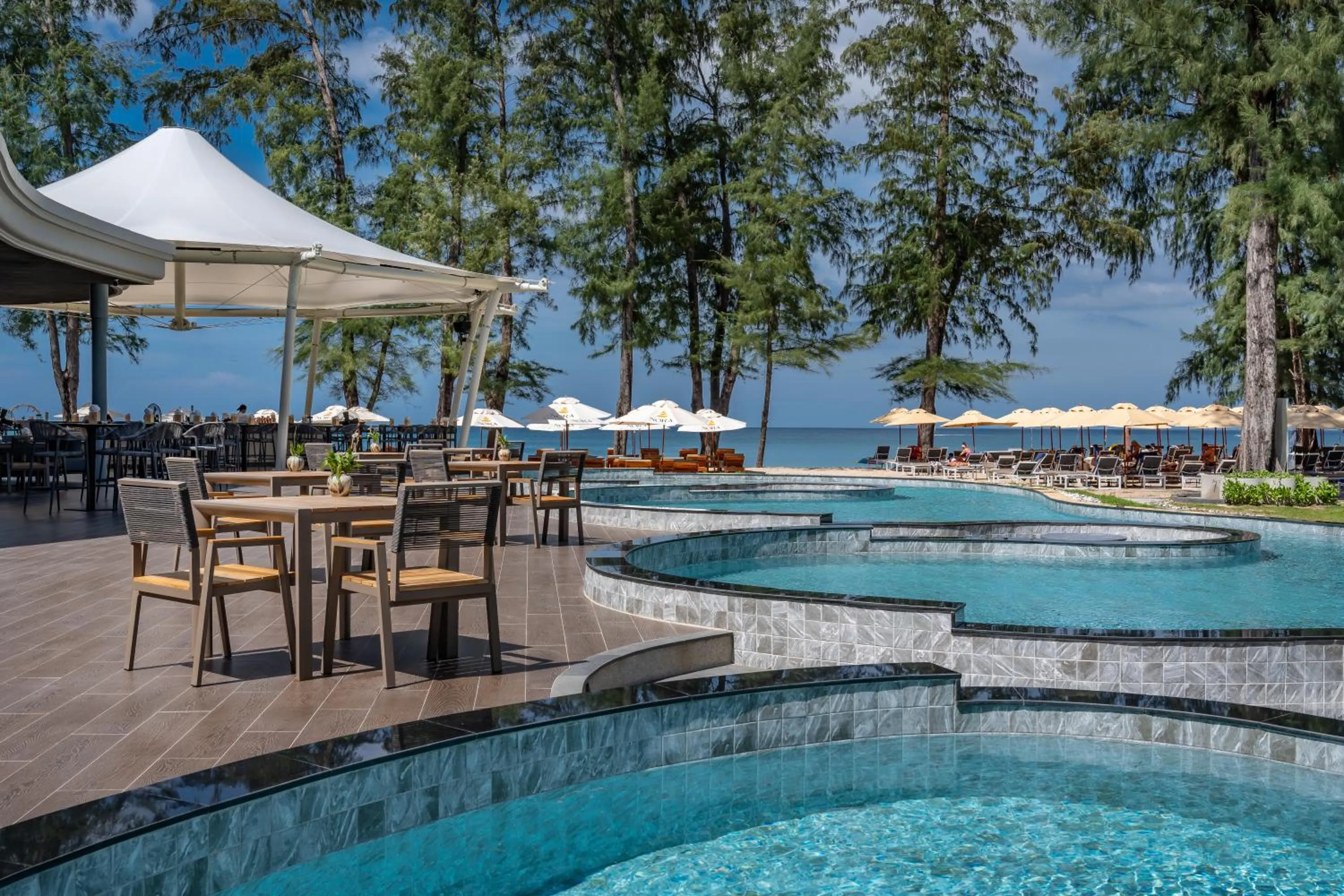 Restaurant/places to eat in Amora Beach Resort Phuket
