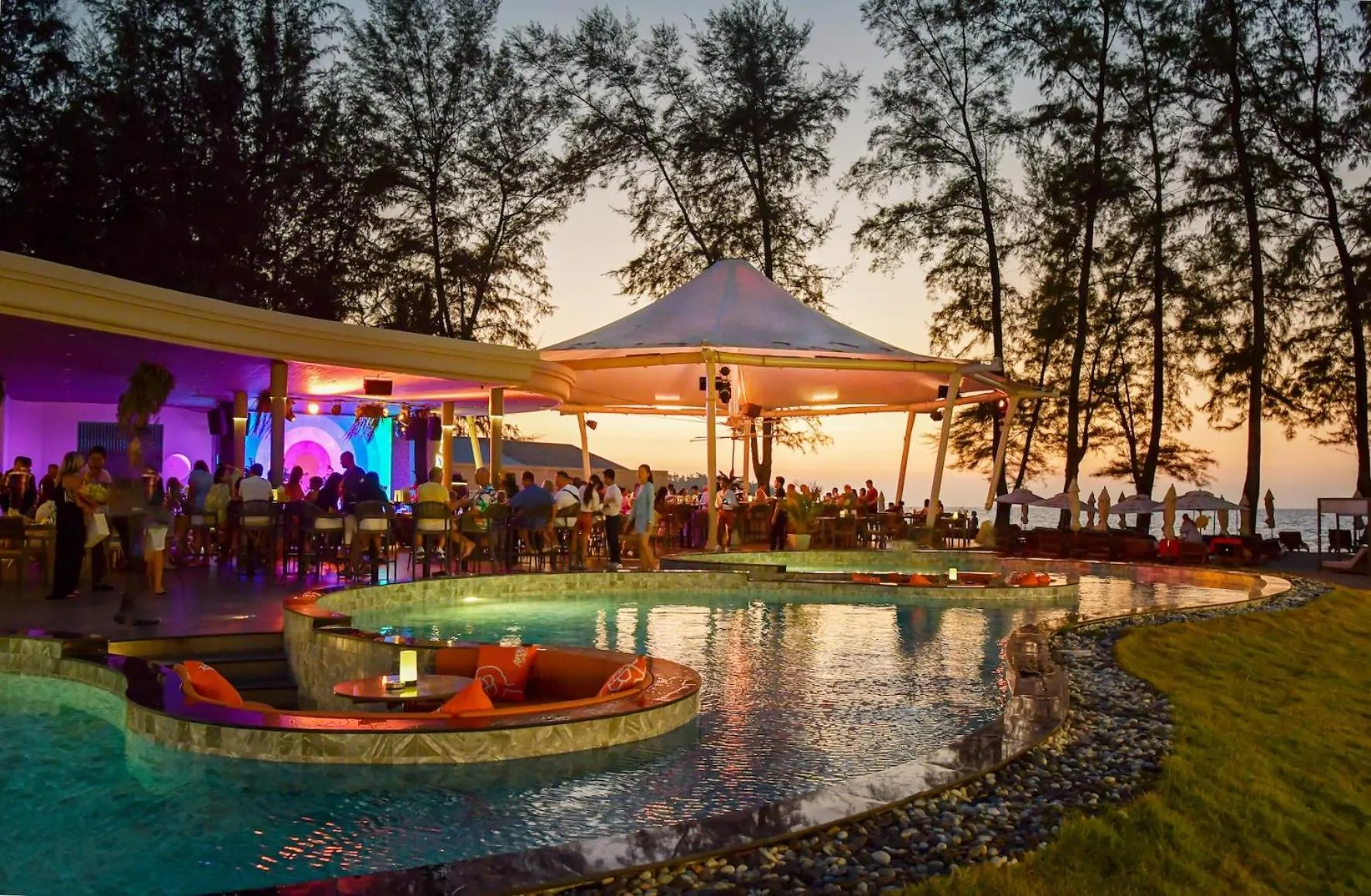 Nightclub / DJ in Amora Beach Resort Phuket