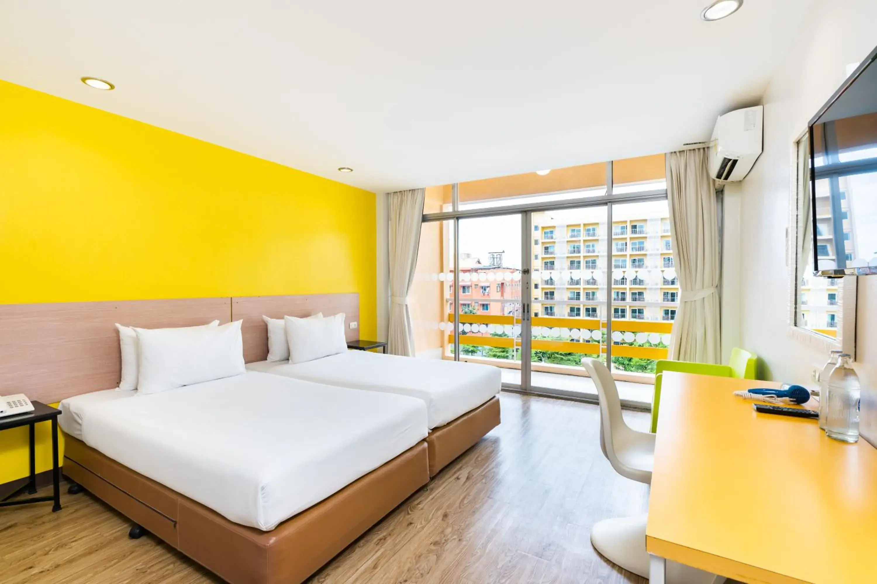 Deluxe Twin Room in Bella Express Deluxe Twin Room in Bella Express