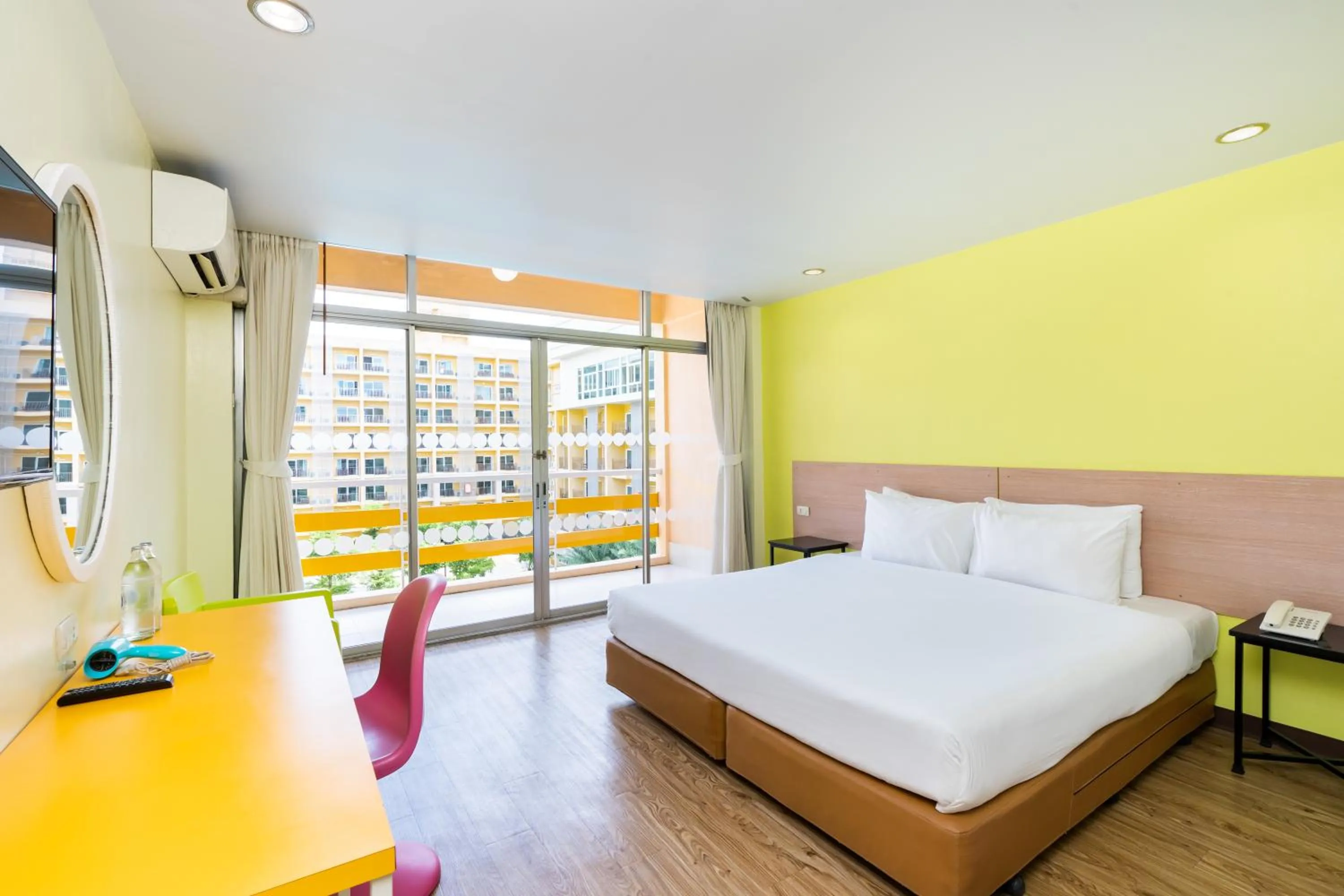 Bed in Bella Express