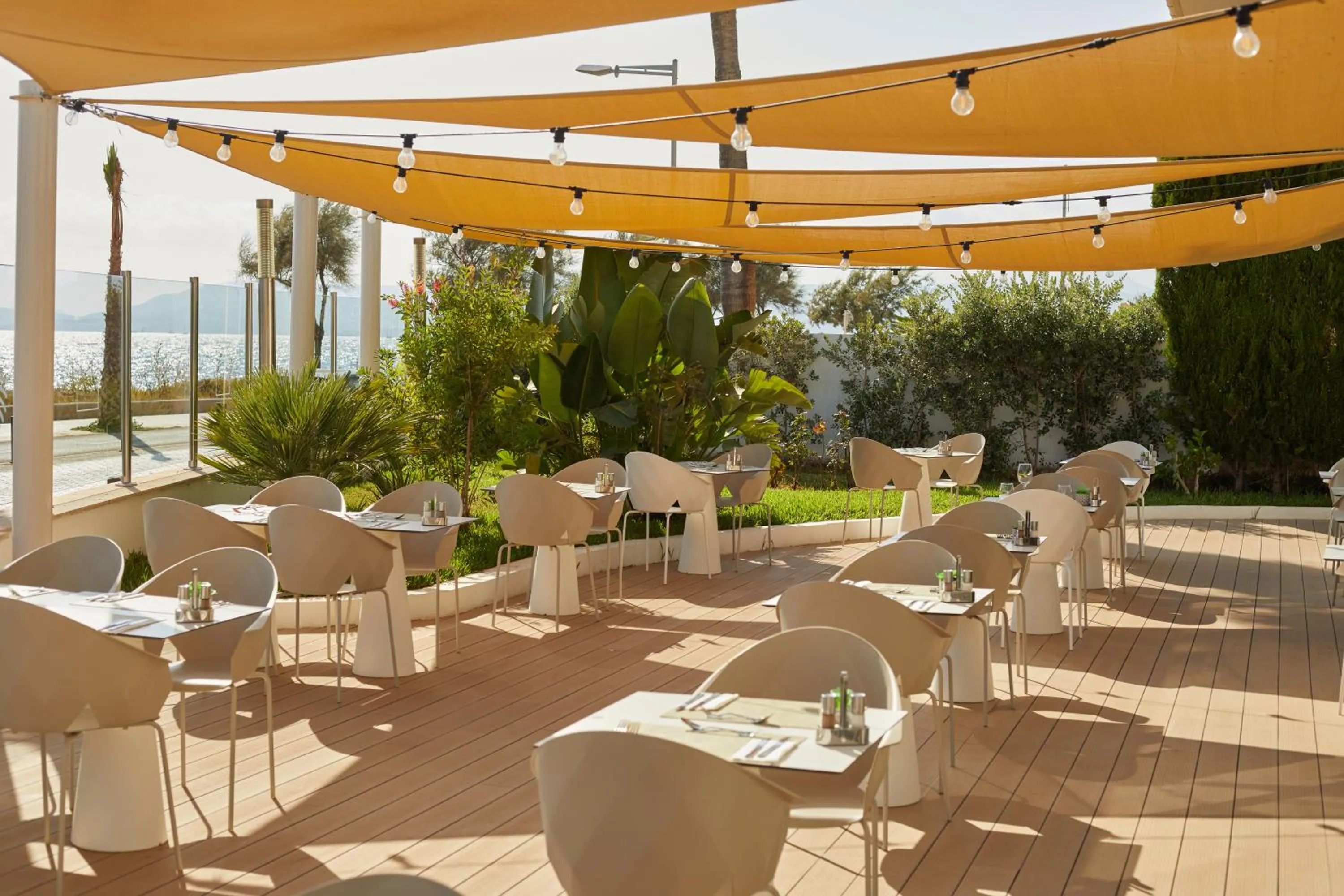 Restaurant/places to eat in AluaSoul Palma Hotel Adults Only