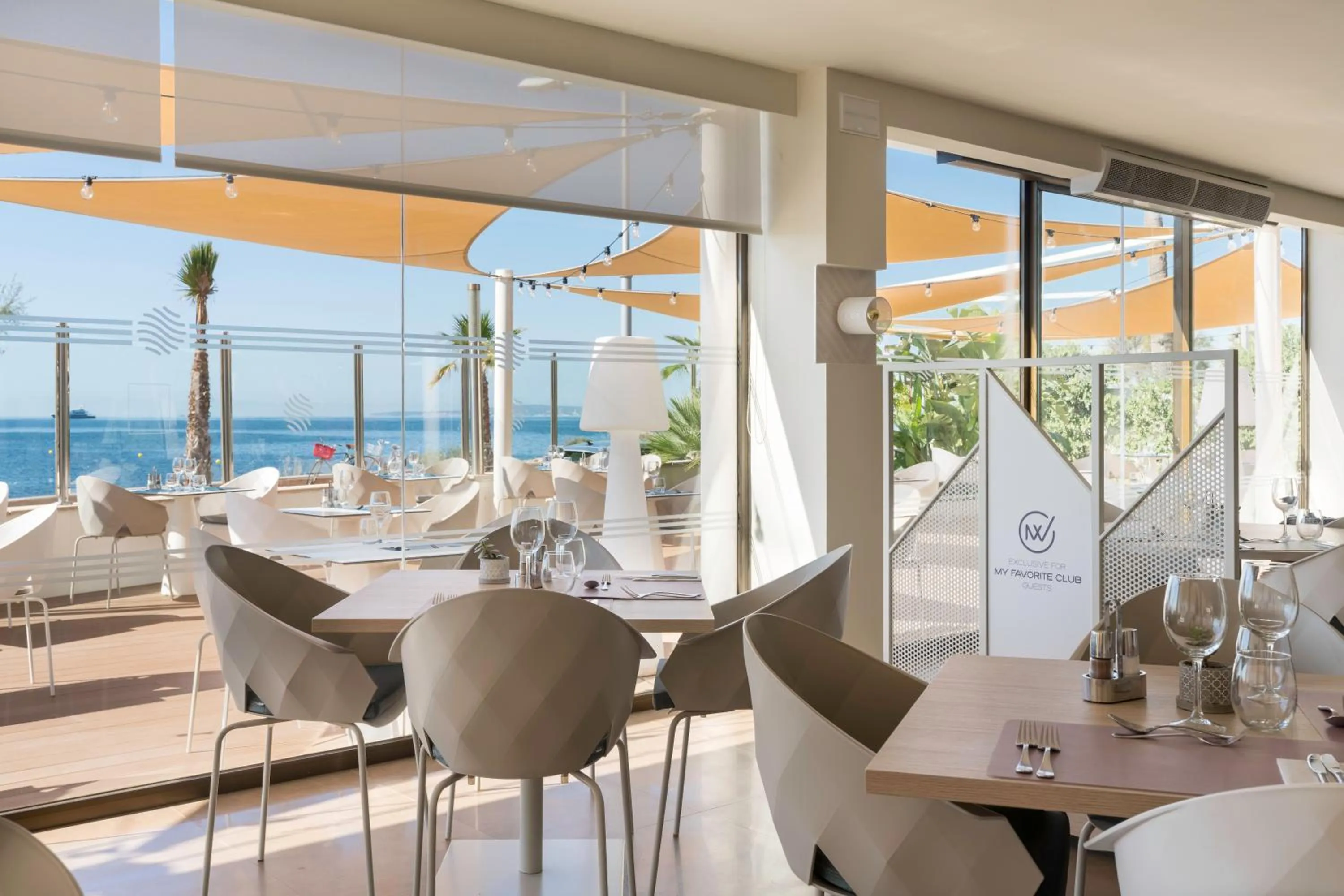 Restaurant/places to eat in AluaSoul Palma Hotel Adults Only