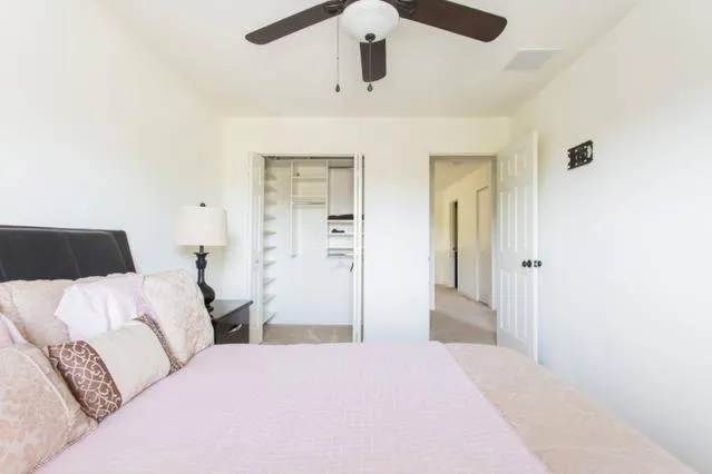 Bedroom, Bed in Clearwater Holiday Home