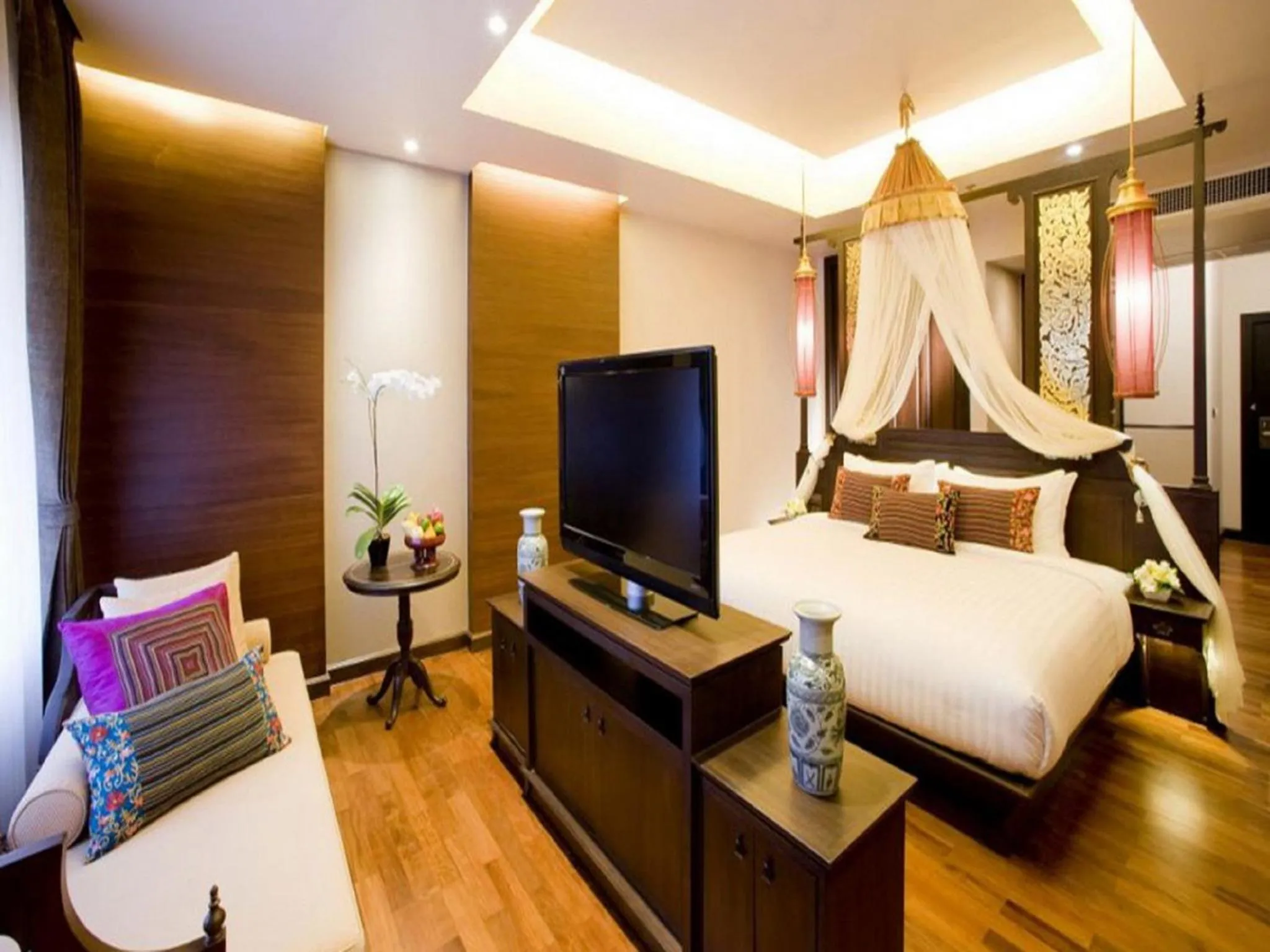 Photo of the whole room, Bed in Siripanna Villa Resort & Spa Chiang Mai -SHA Extra Plus