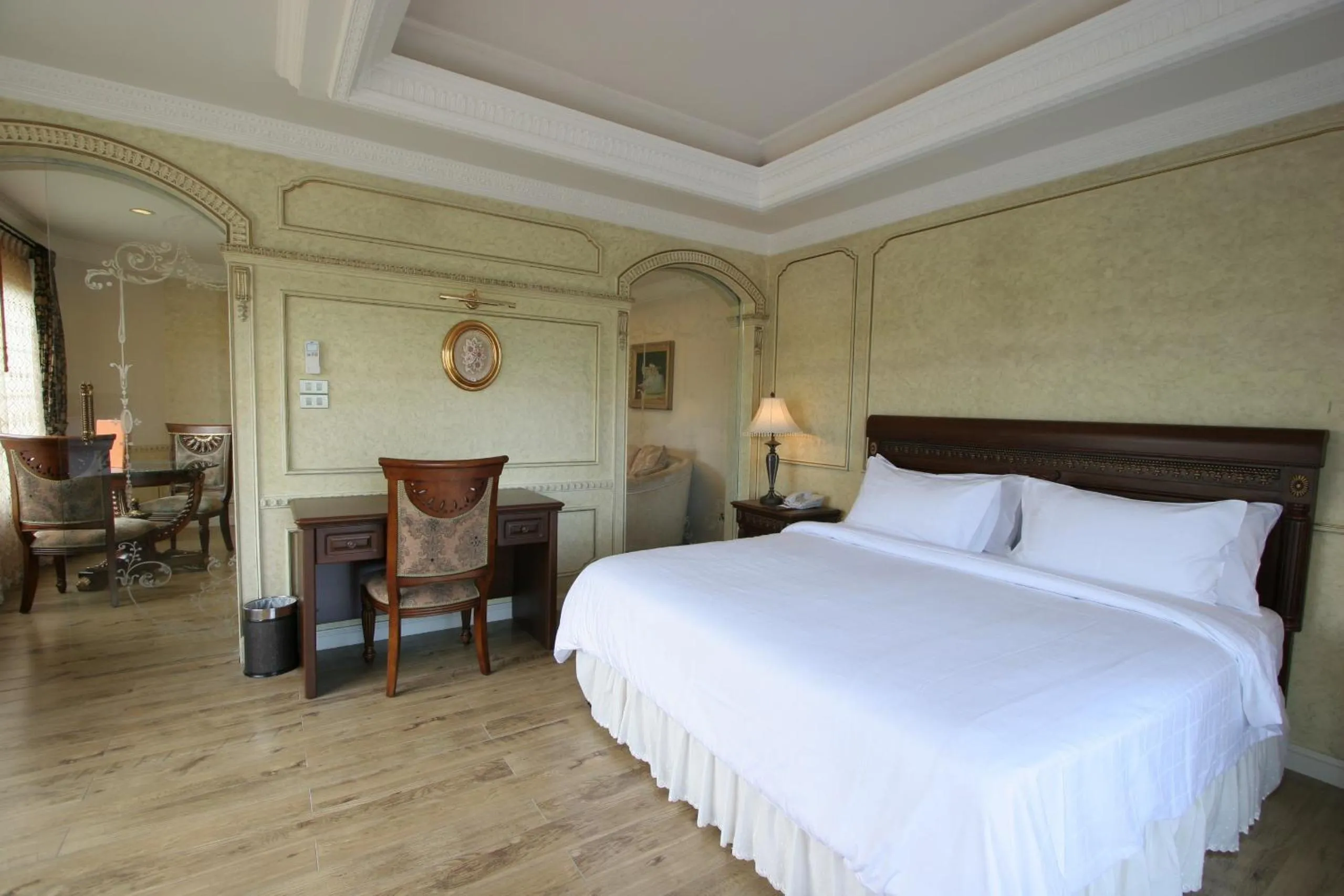 Bed in Four Seasons Place Pattaya