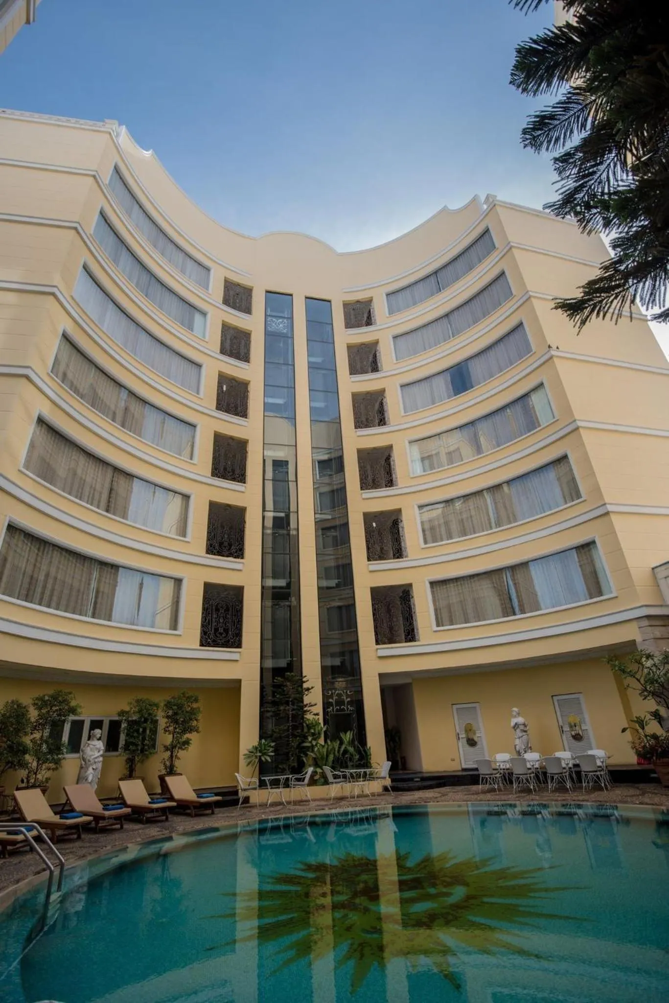 Property building in Four Seasons Place Pattaya