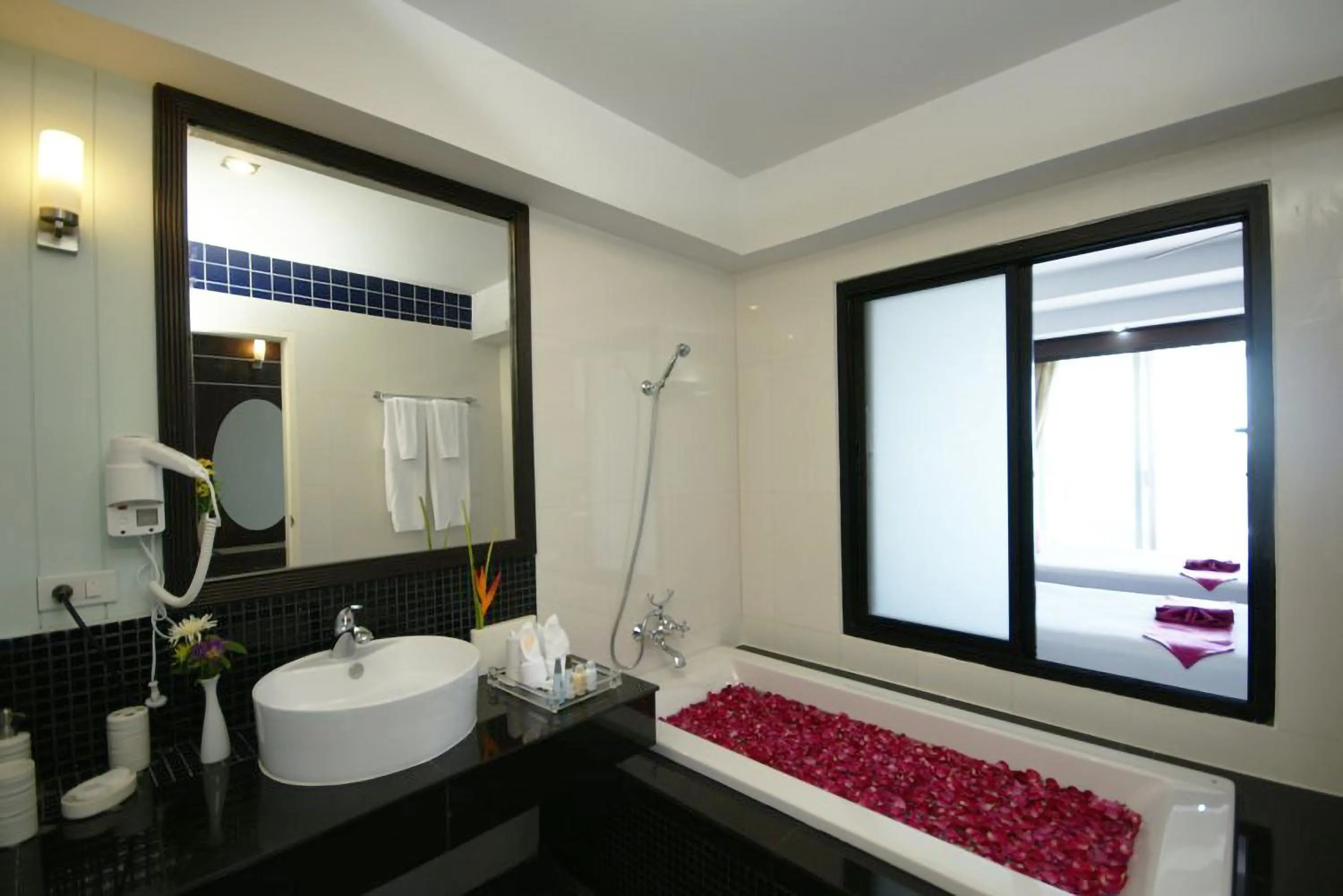 Shower in Palm Paradise, Aonang Resort