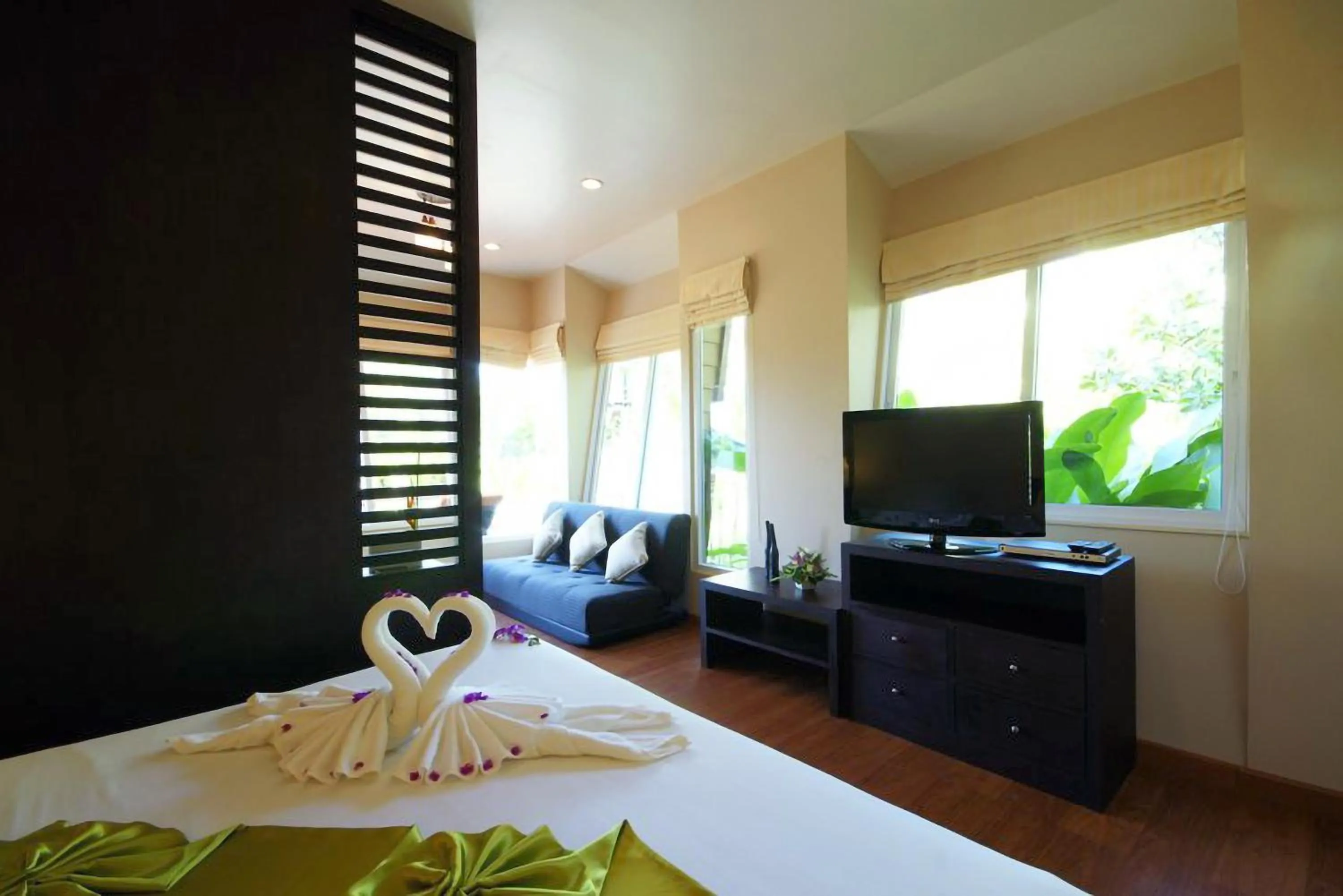 Photo of the whole room, Bed in Palm Paradise, Aonang Resort