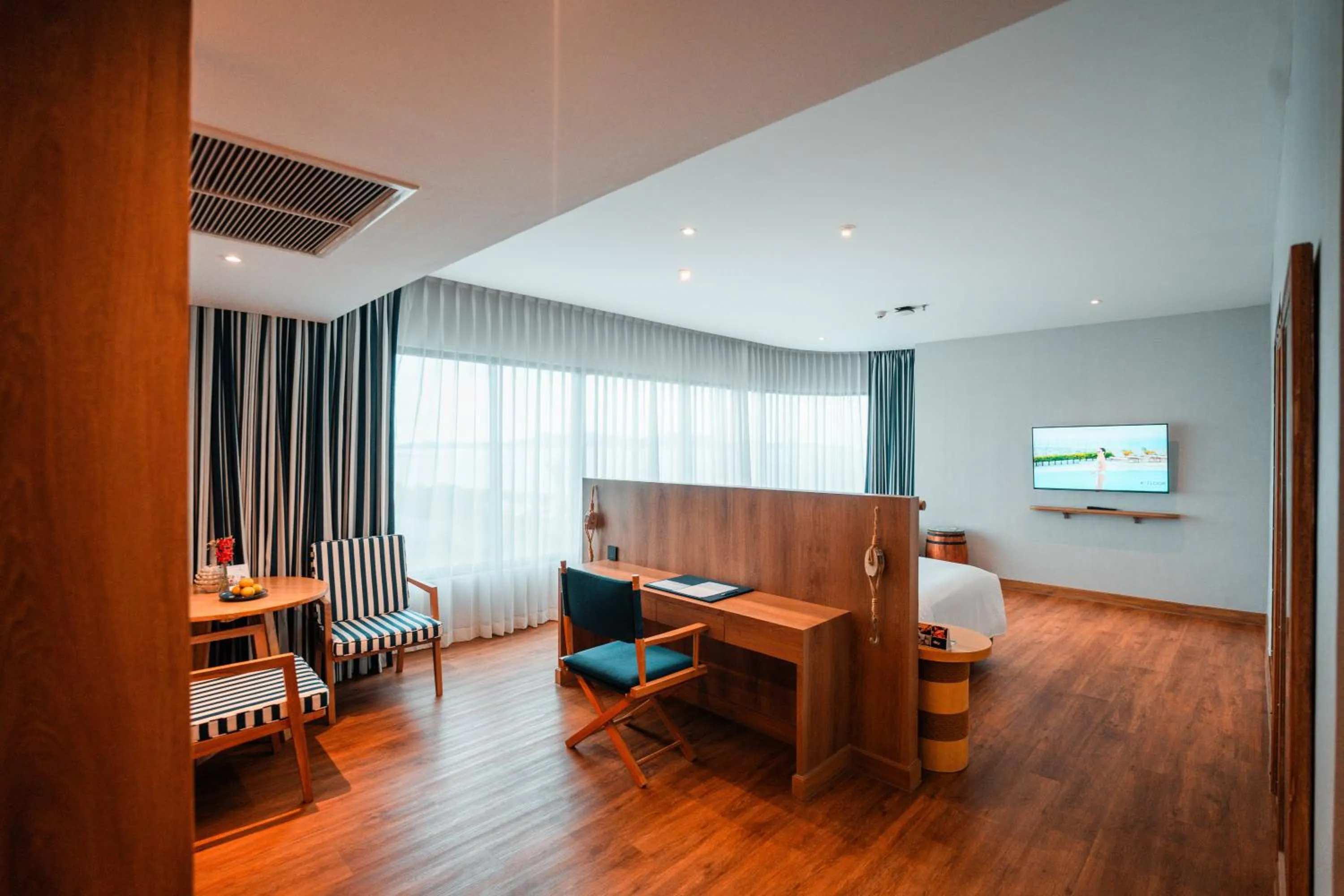 Seating area in Ocean Marina Resort Pattaya Jomtien