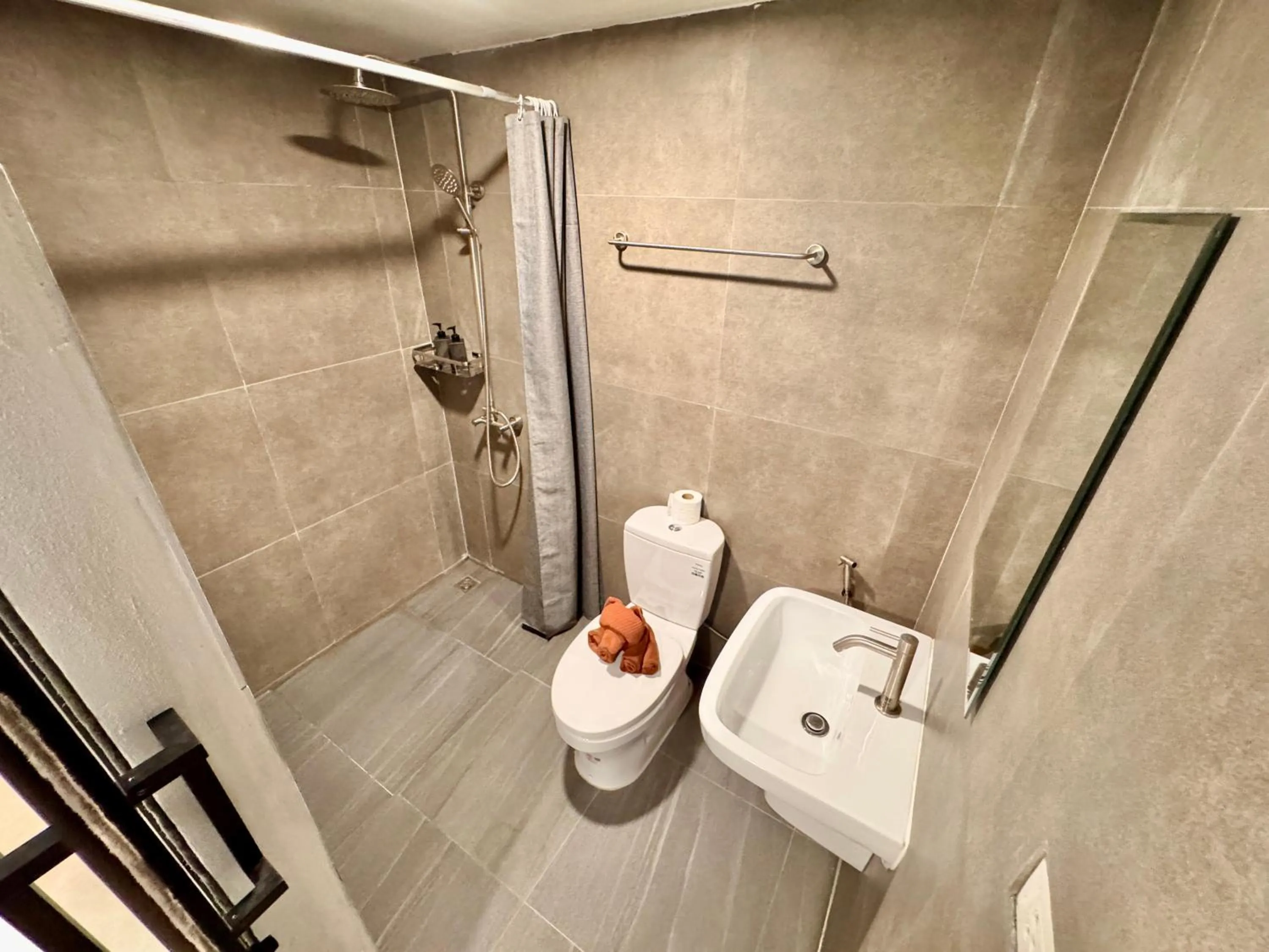 Toilet in Sevenseas Resort Koh Kradan