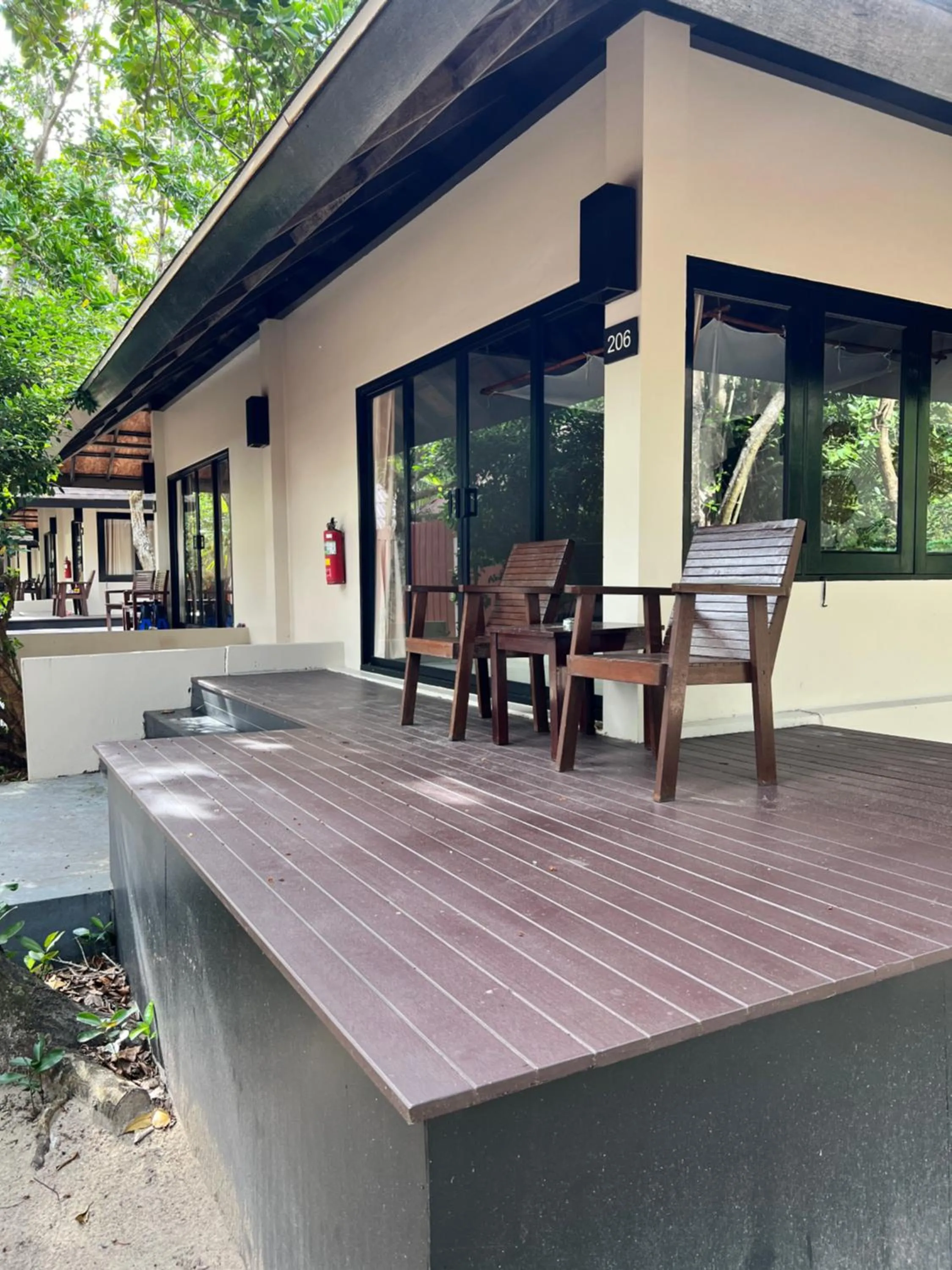 Property building in Sevenseas Resort Koh Kradan