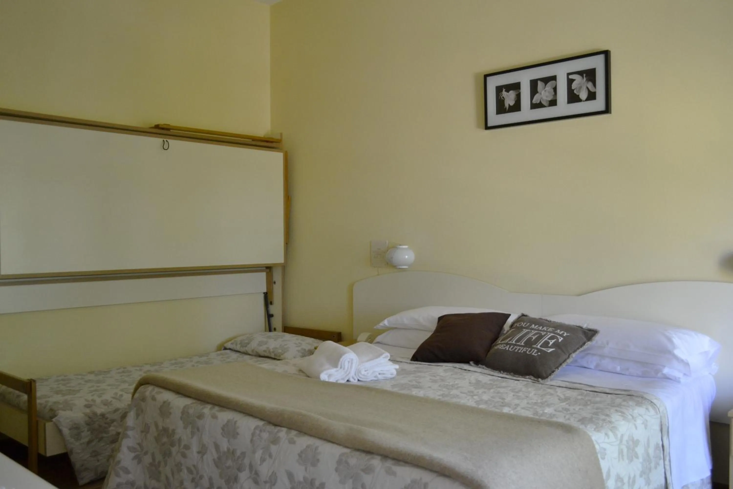 Bed in Hotel Beverly