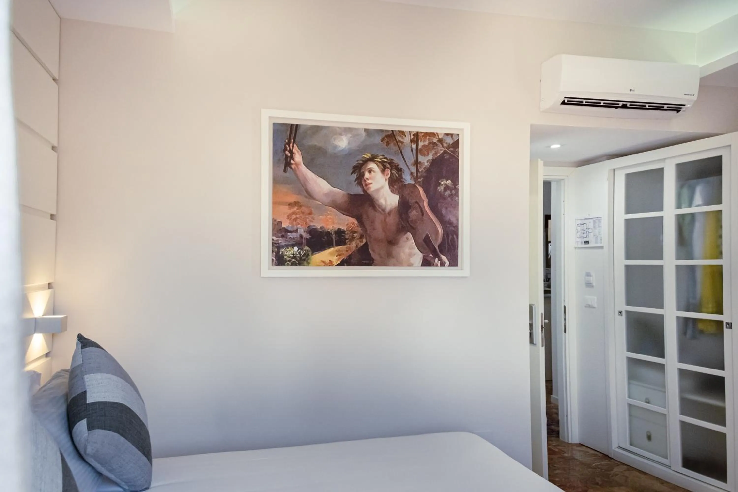 Bedroom, Bed in B&B Vanity