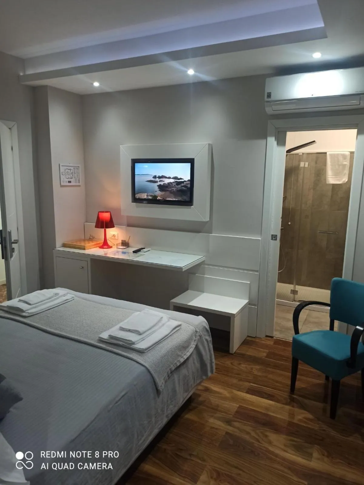 Bedroom, Bed in B&B Vanity